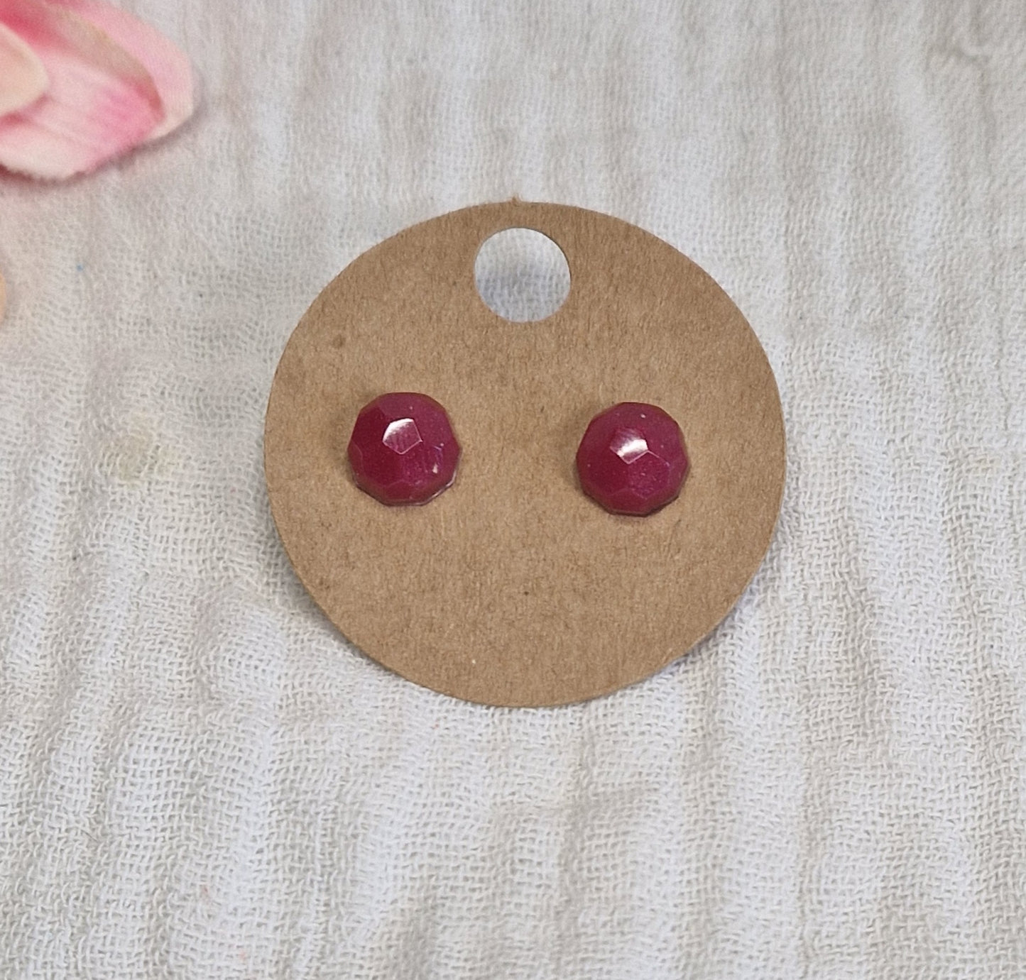 Stecker Ohrringe aus Resin in versch. Design