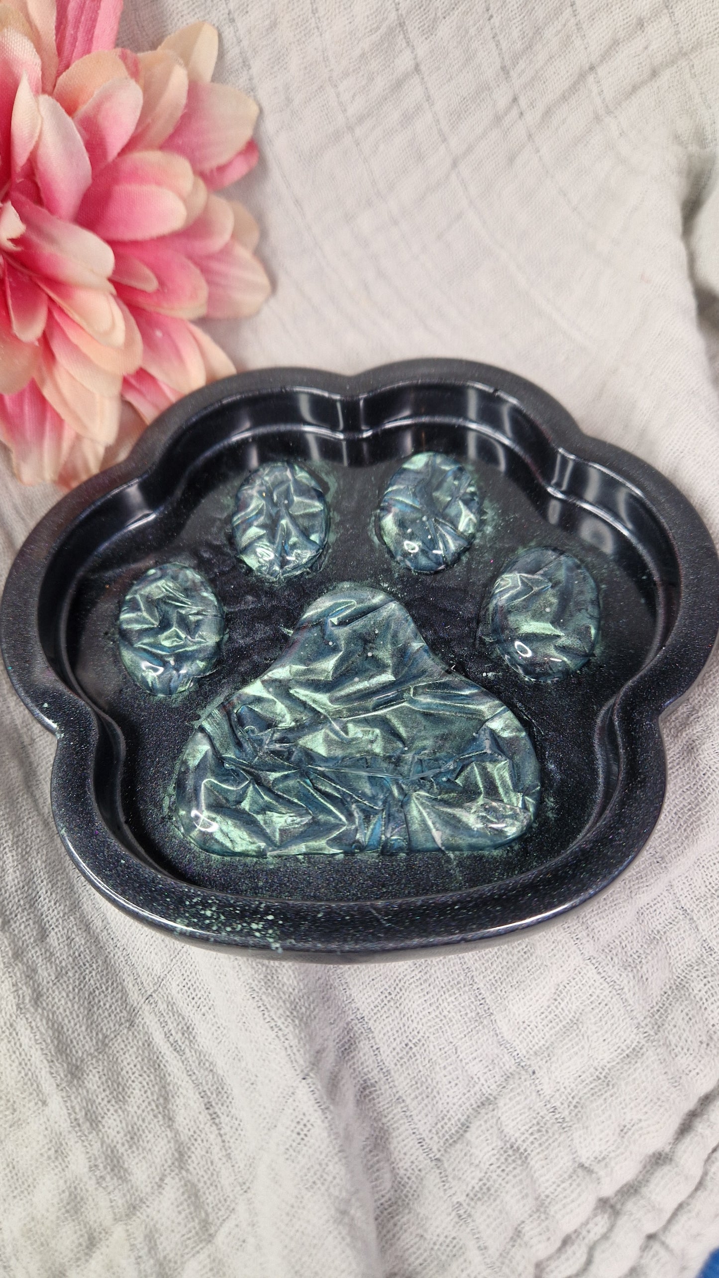 Schalen aus Resin B-Ware