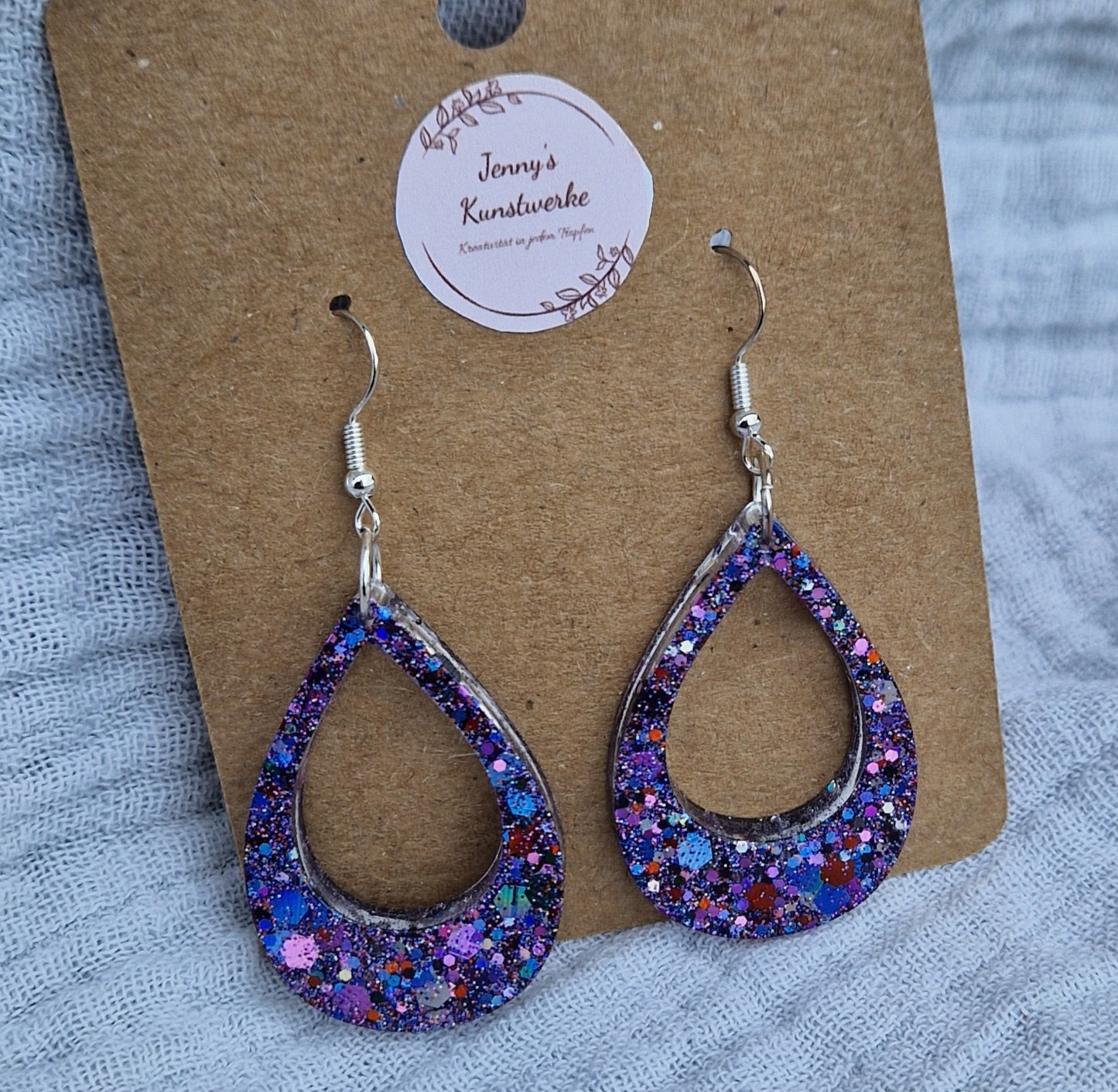 Ohrringe aus Resin in versch. Varianten