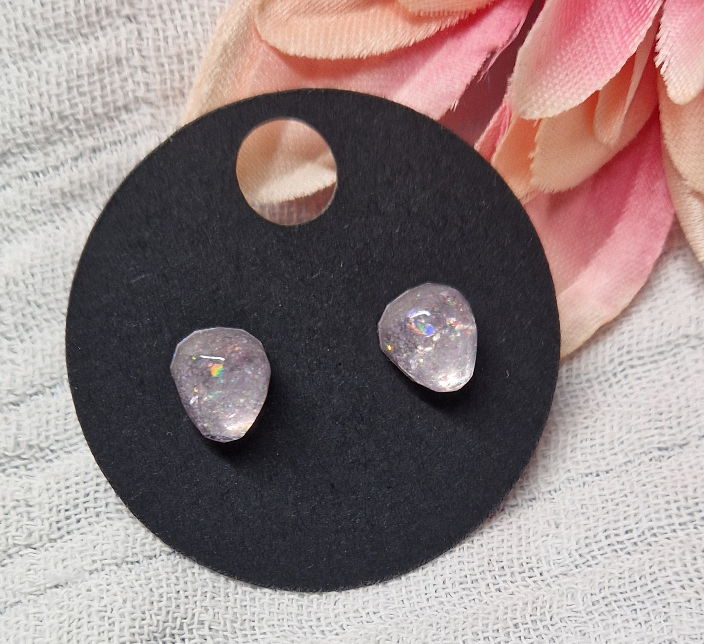 Stecker Ohrringe aus Resin in versch. Design