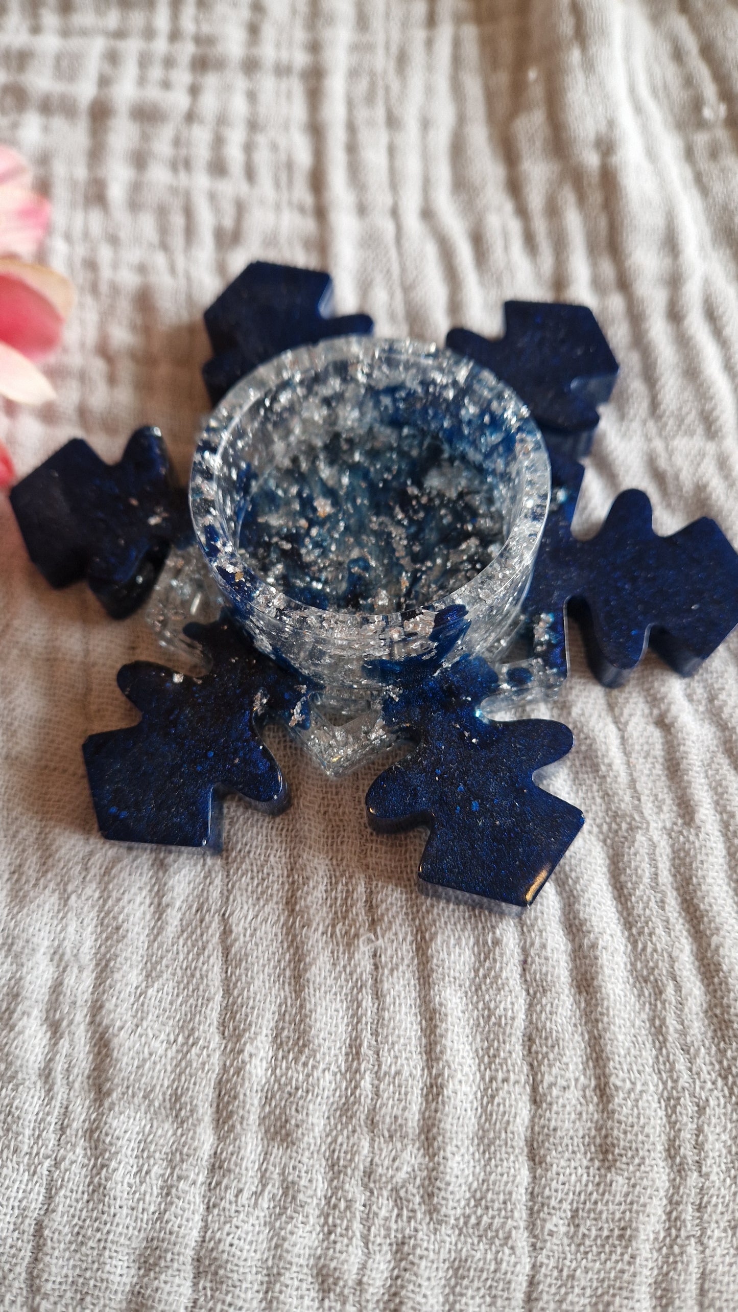 Teelichthalter aus Resin in versch. Farben