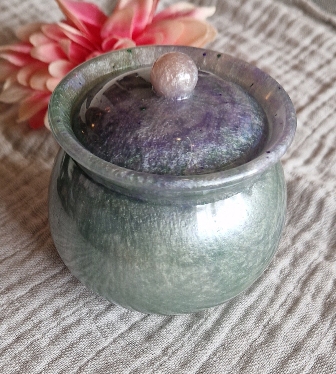 Dose "Honigtopf" aus Resin in versch. Farben