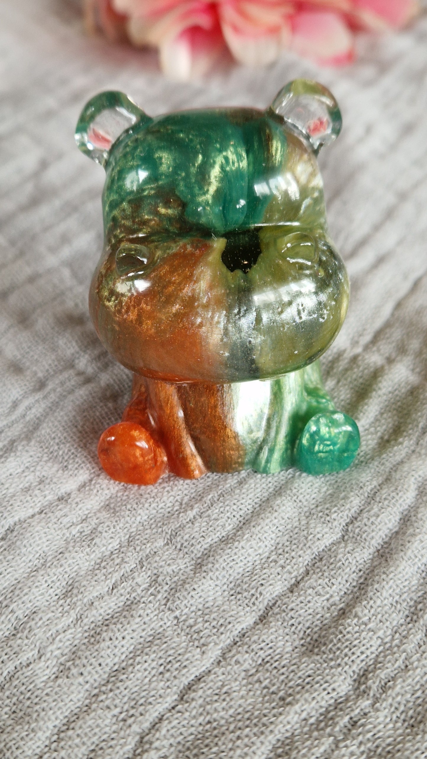 Figur aus Resin "Hippo" in versch. Farben