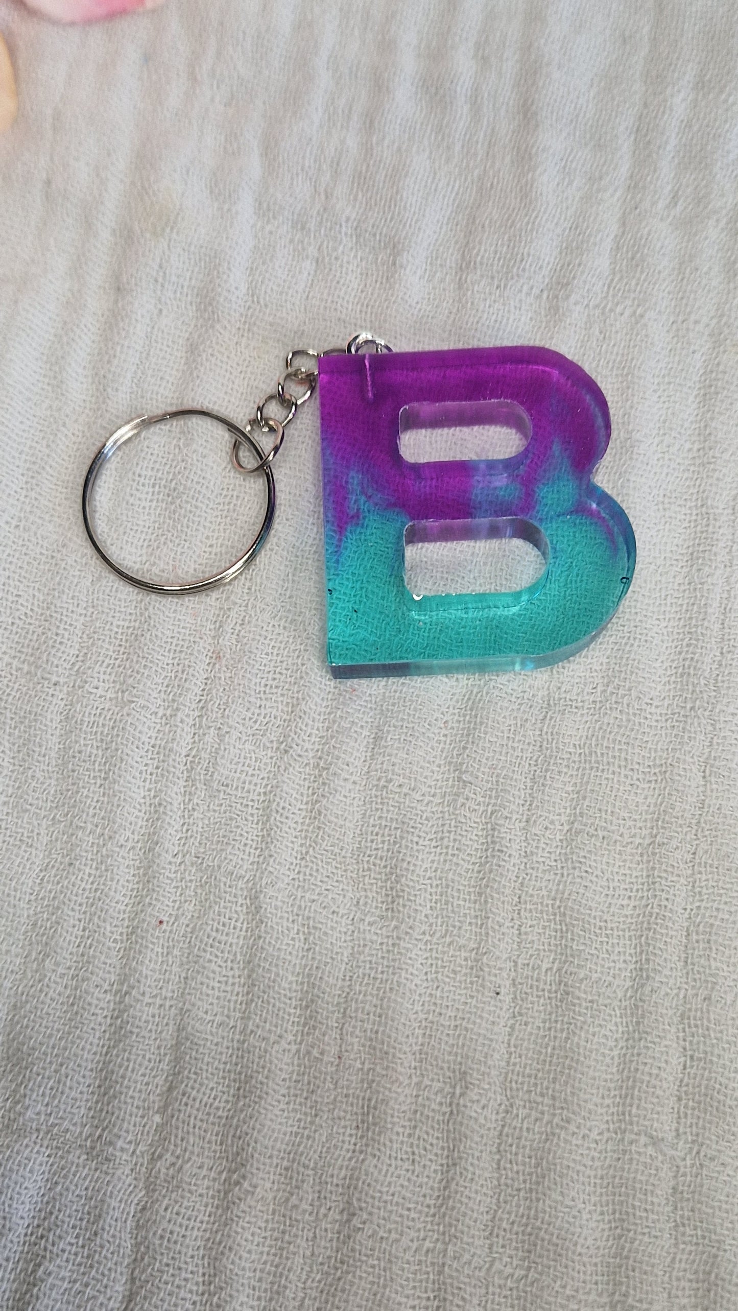 Buchstaben Schlüsselanhanger aus Resin