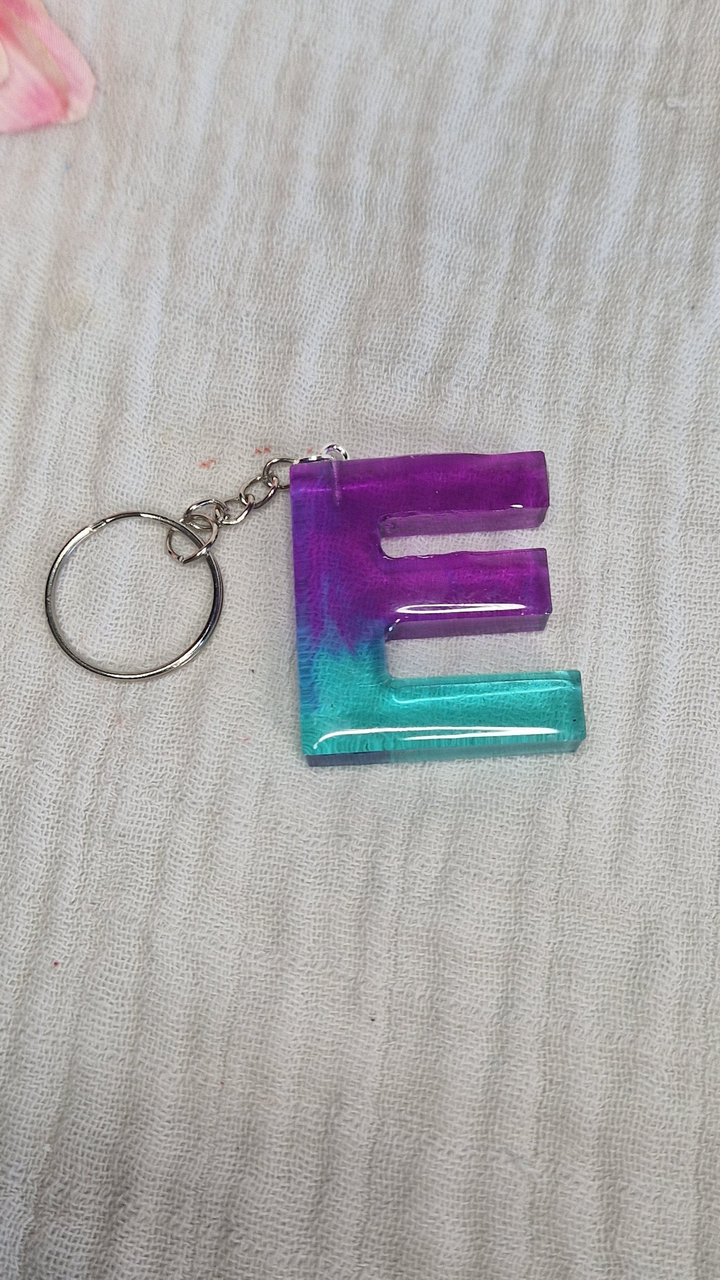 Buchstaben Schlüsselanhanger aus Resin