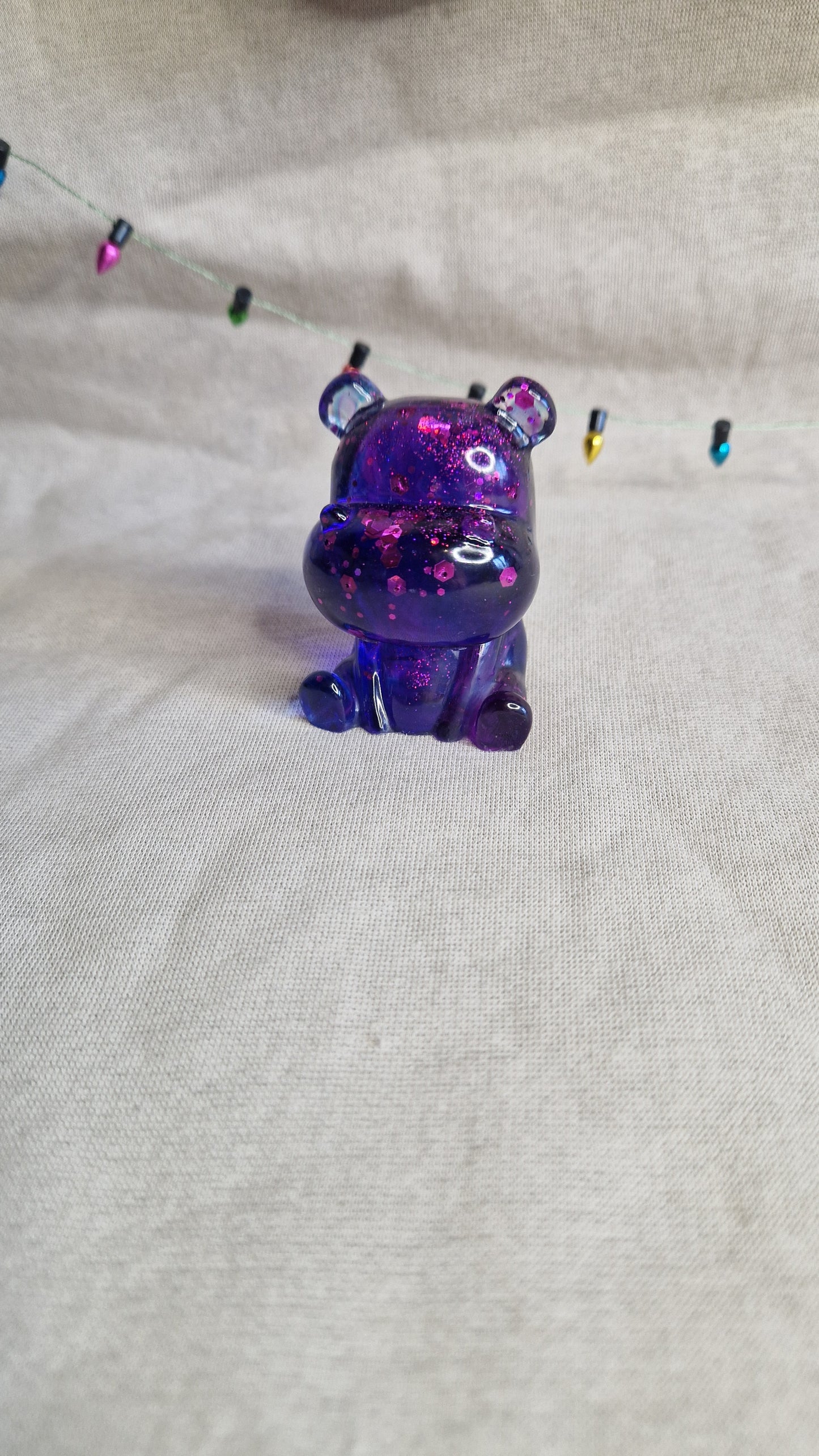 Figur aus Resin "Hippo" in versch. Farben