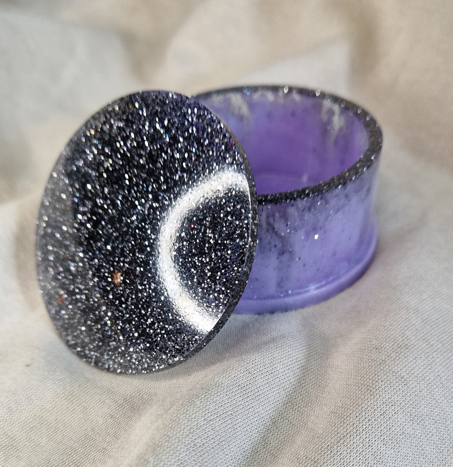 Kleine Schmuckdosen in versch. Varianten aus Resin