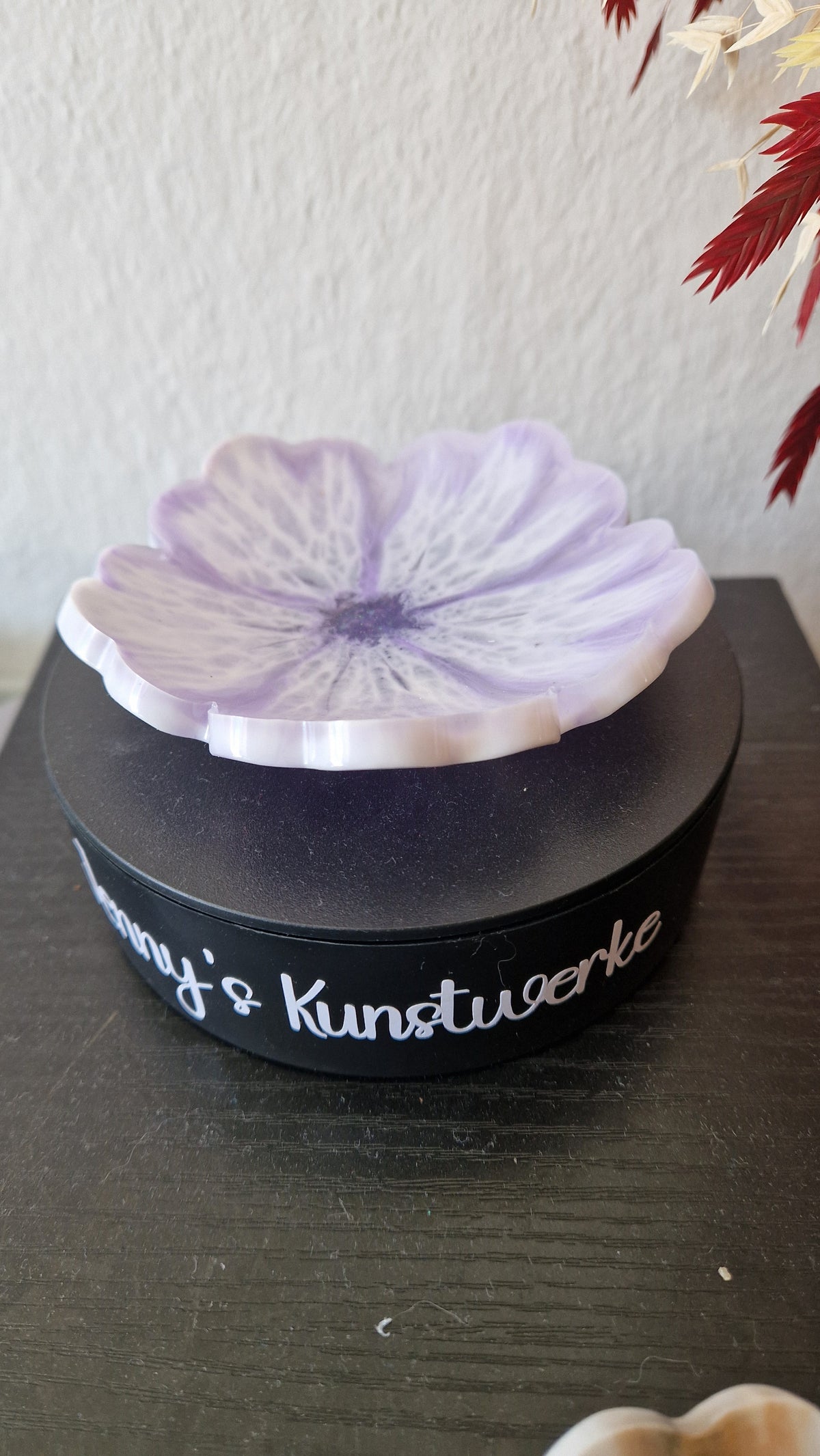 Kleine Blumenschale aus Epoxidharz