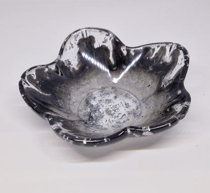 Kleine Blumen Schale aus Resin in deiner Wunschfarbe