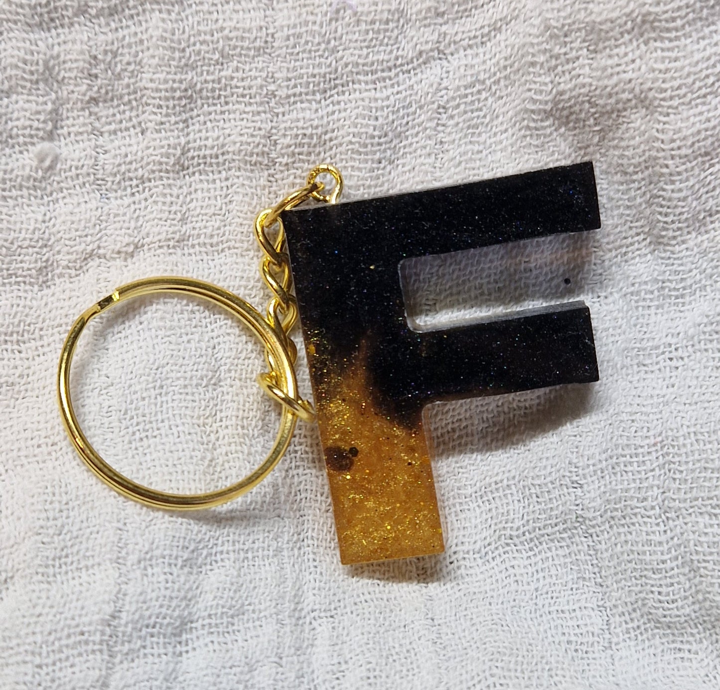 Buchstaben Schlüsselanhänger aus Resin