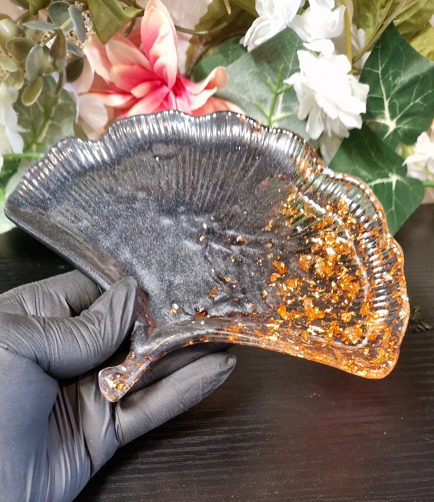 Schale "Blatt" aus Resin in versch. Farben