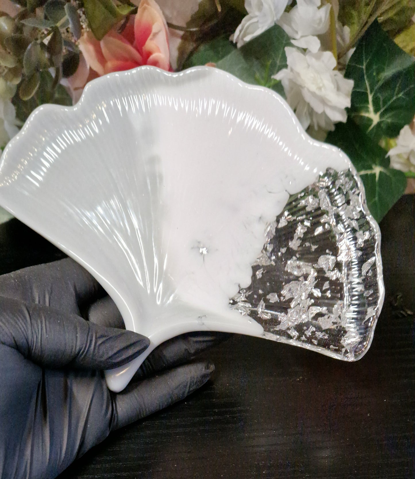 Schale "Blatt" aus Resin in versch. Farben