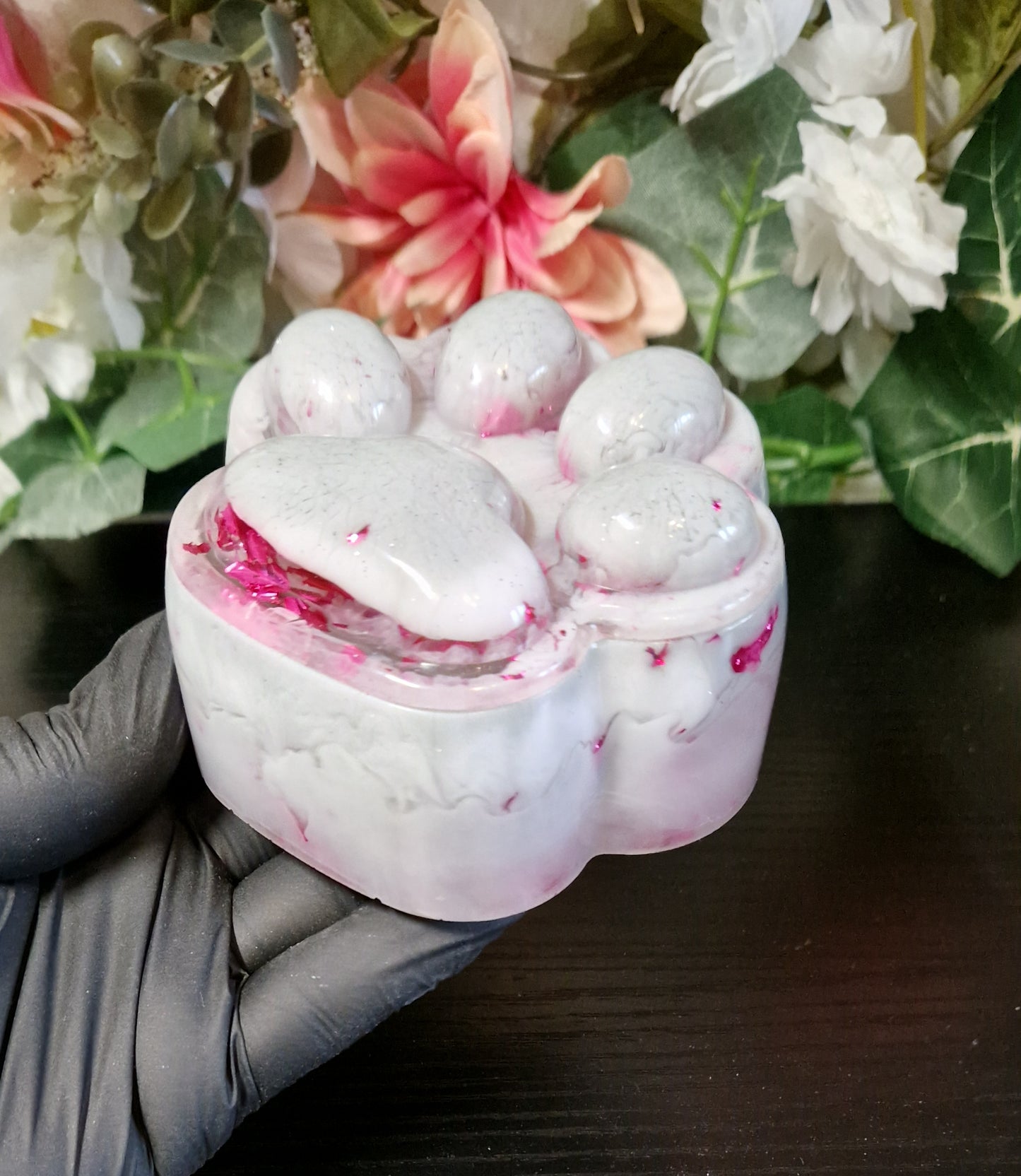 Dose "Pfote" aus Resin