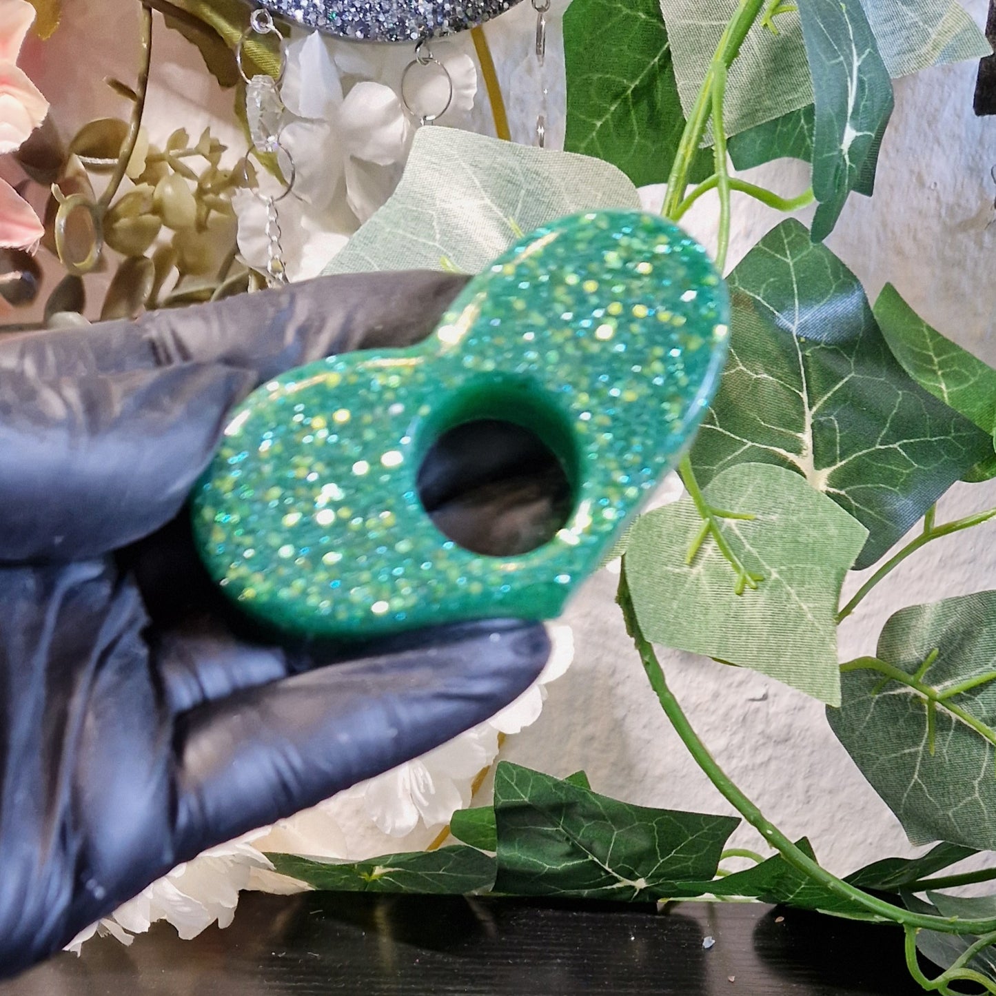 Buchseitenhalter aus Resin in versch. Farben