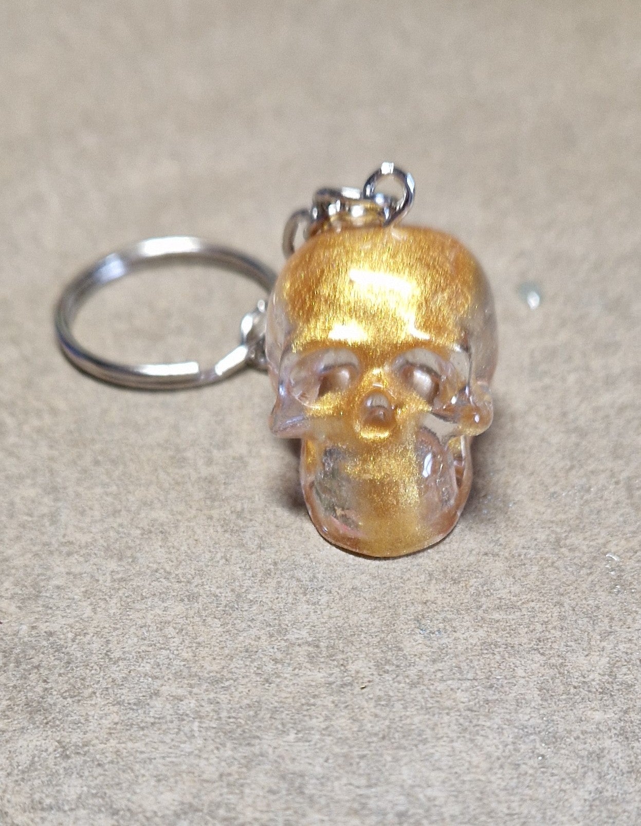 Totenkopf Schlüsselanhänger aus Resin