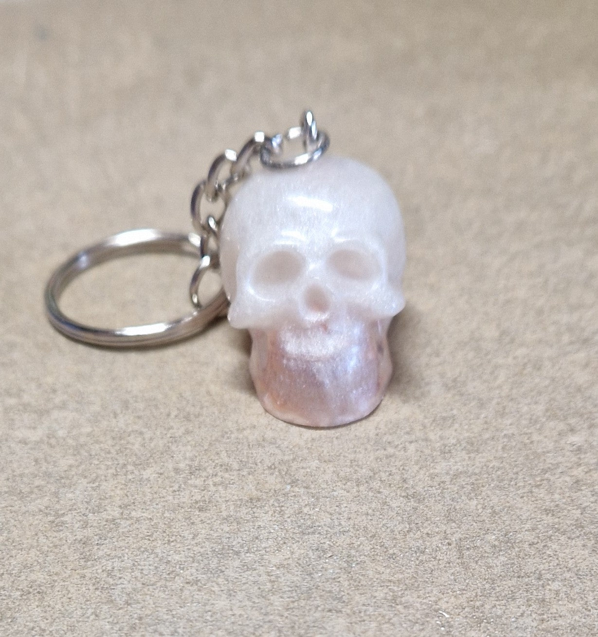 Totenkopf Schlüsselanhänger aus Resin