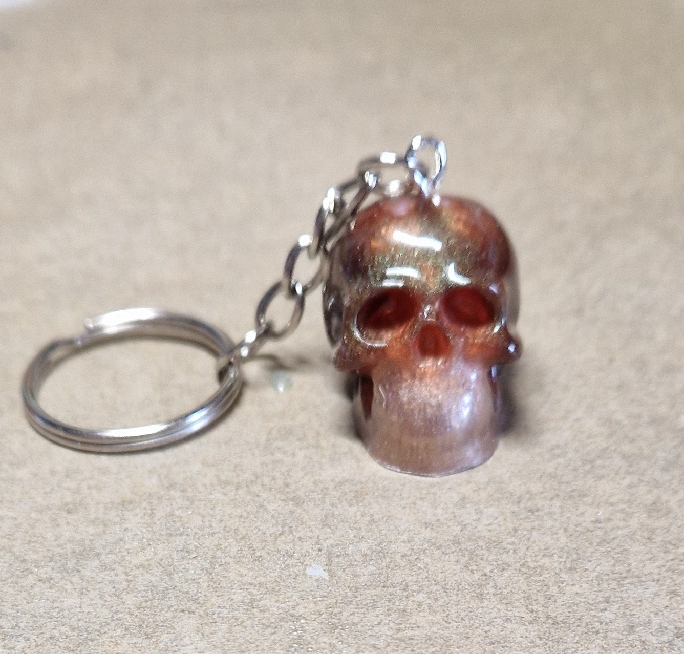 Totenkopf Schlüsselanhänger aus Resin