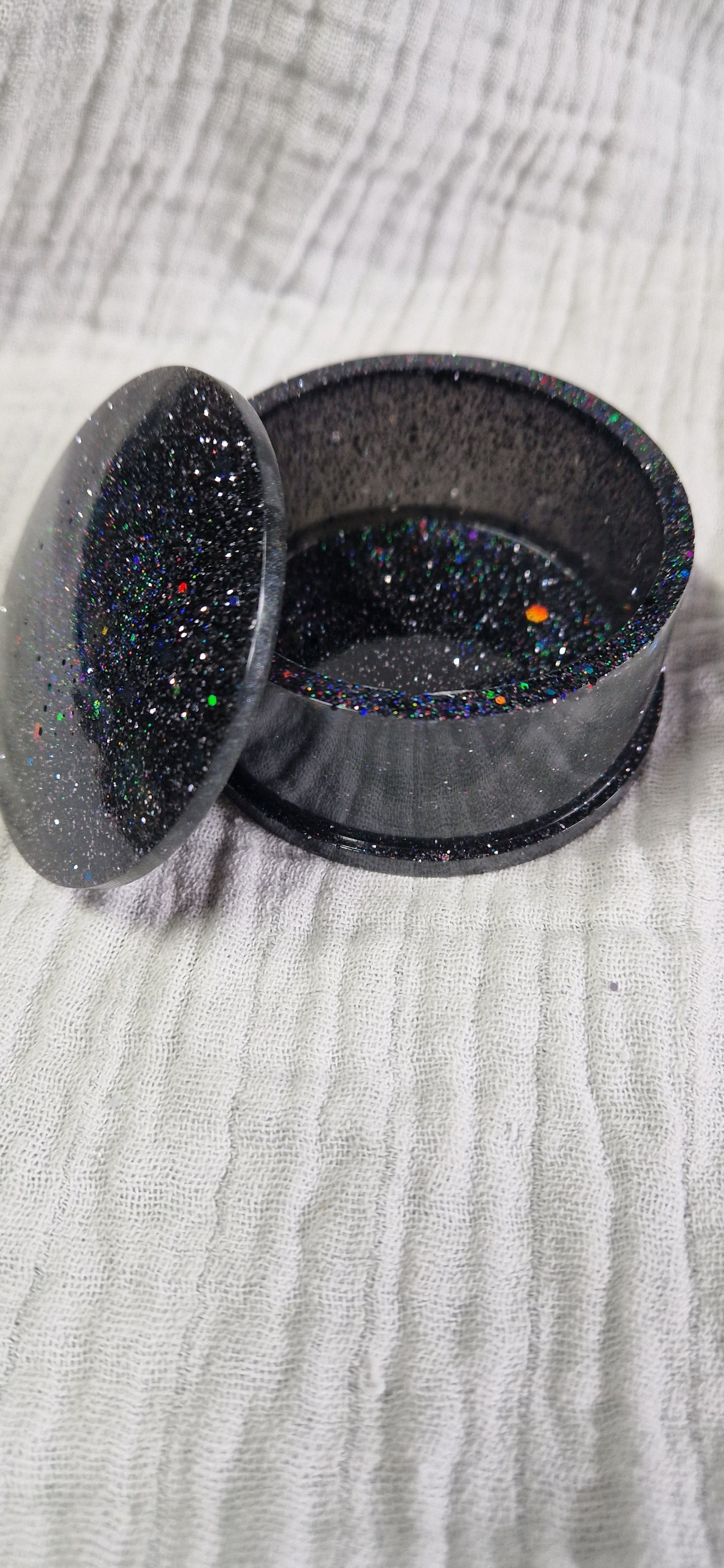 Kleine Schmuckdosen in versch. Varianten aus Resin