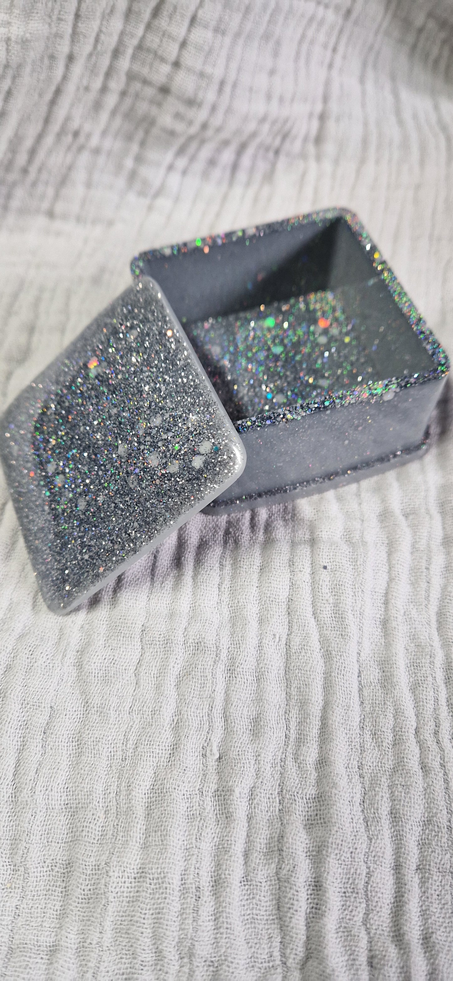 Kleine Schmuckdosen in versch. Varianten aus Resin