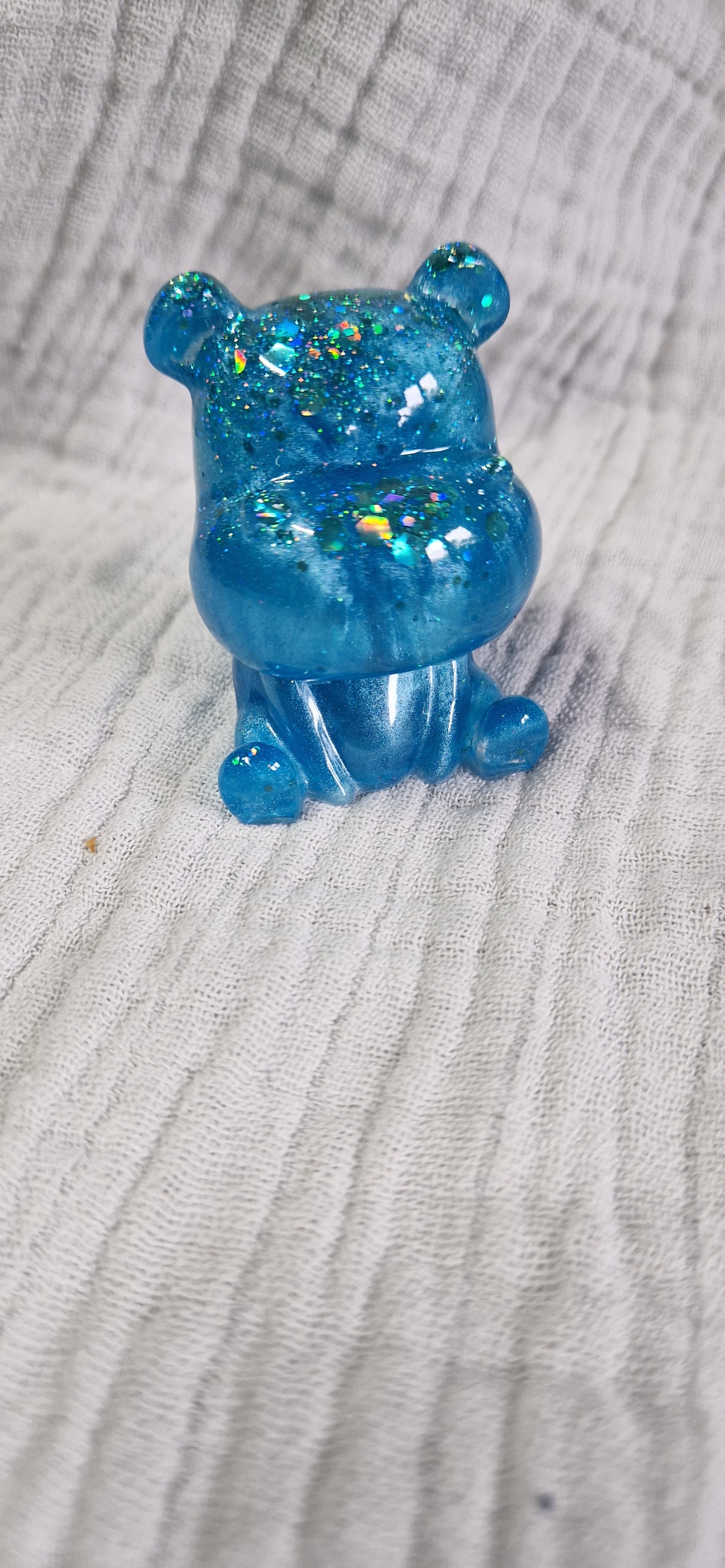 Figur aus Resin "Hippo" in versch. Farben