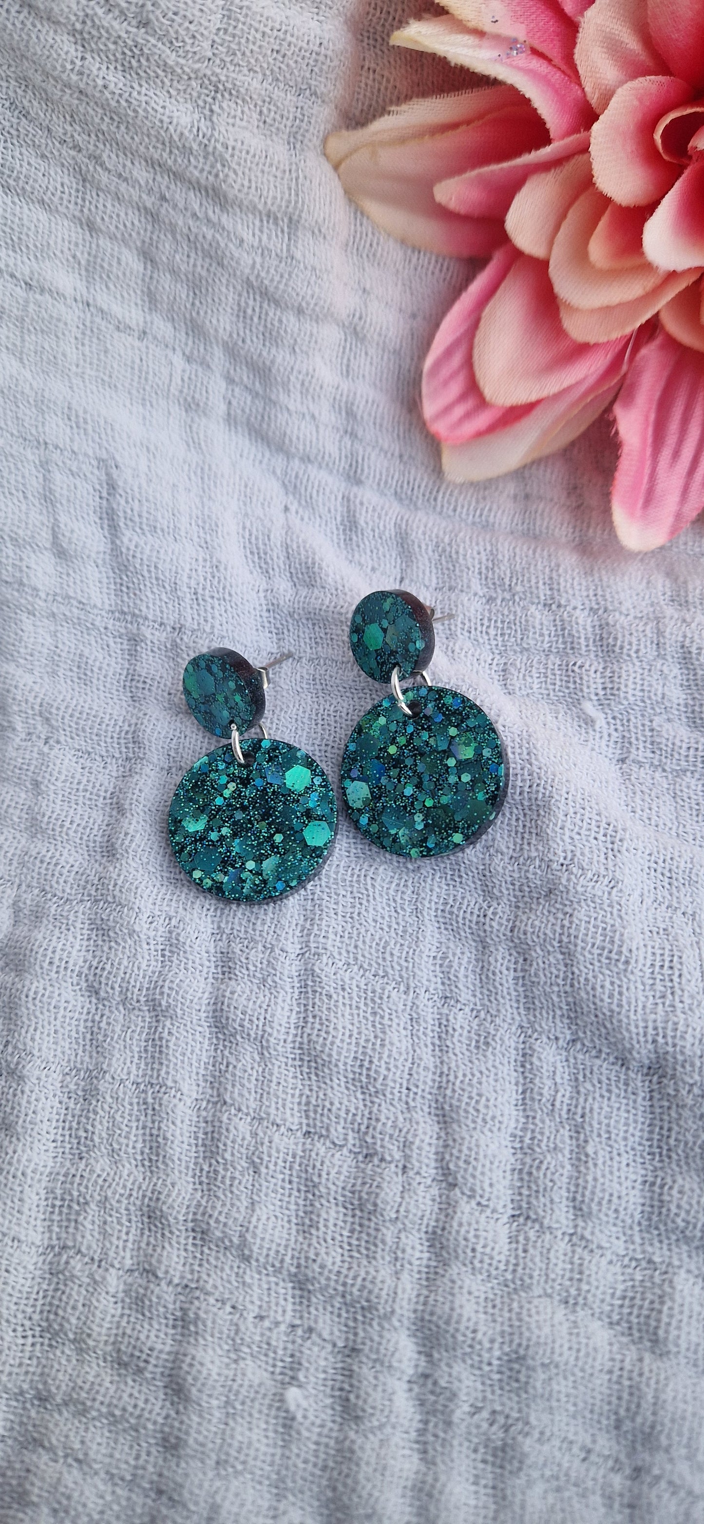 Ohrringe aus Resin in versch. Varianten