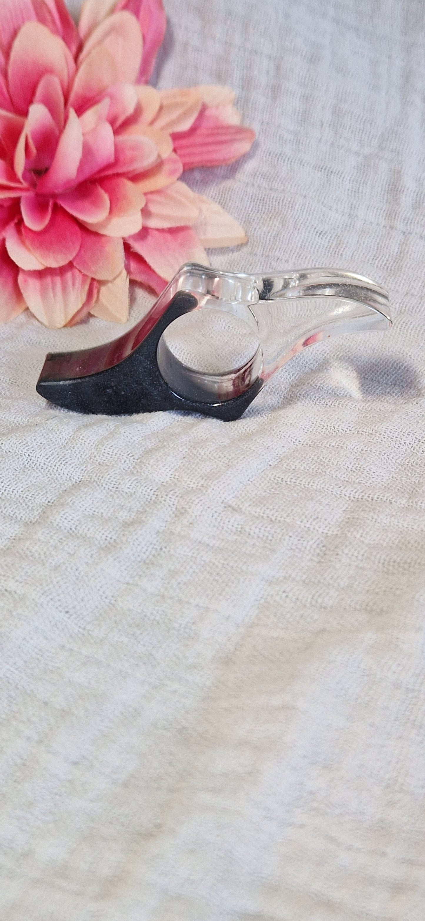 Buchseitenhalter aus Resin in versch. Farben