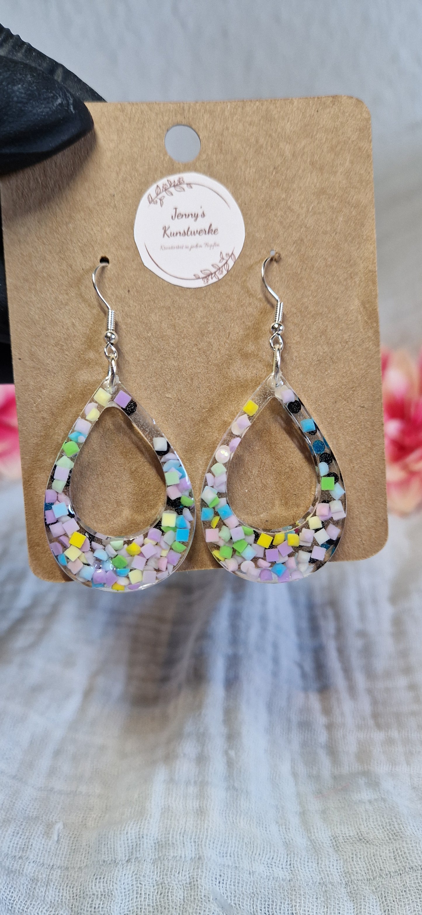 Ohrringe aus Resin in versch. Varianten