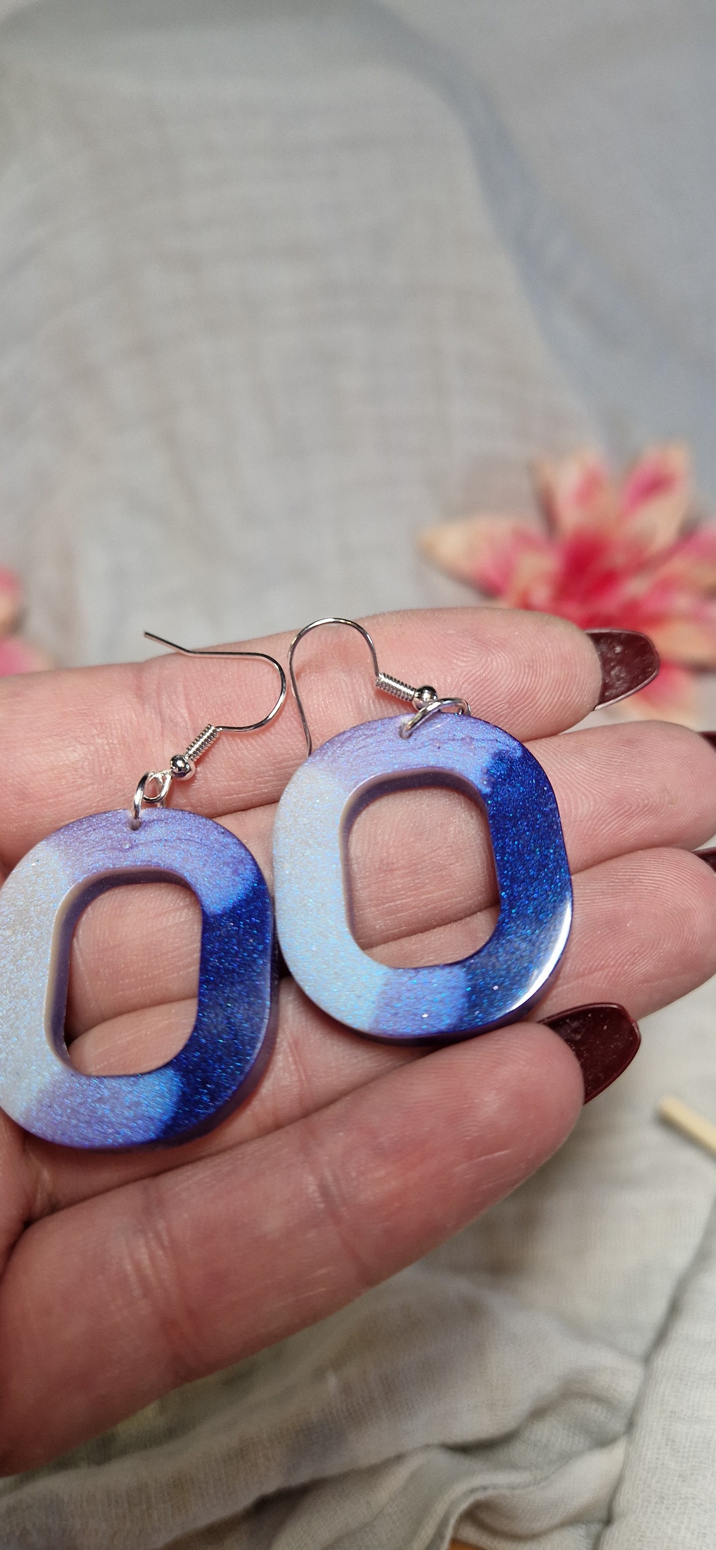 Ohrringe aus Epoxidharz in versch. Designs