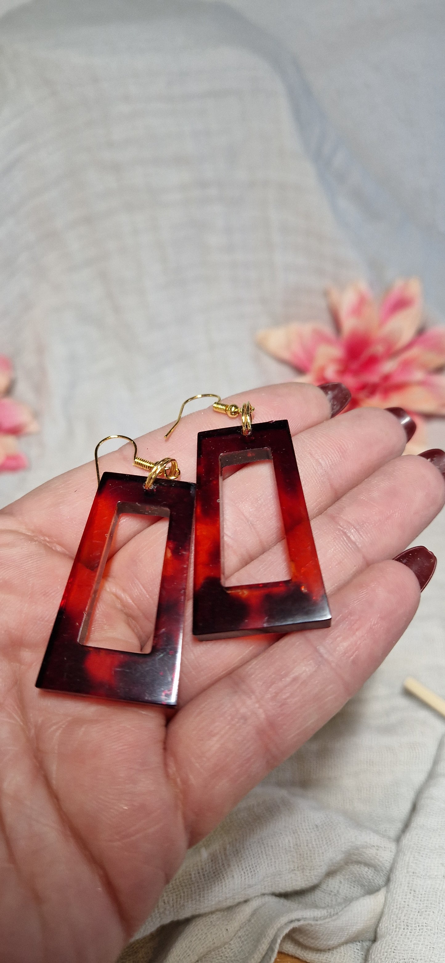 Ohrringe aus Epoxidharz in versch. Designs