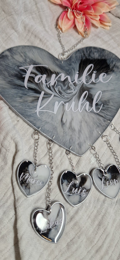 Familien Herz aus Resin in deiner Wunschfarbe