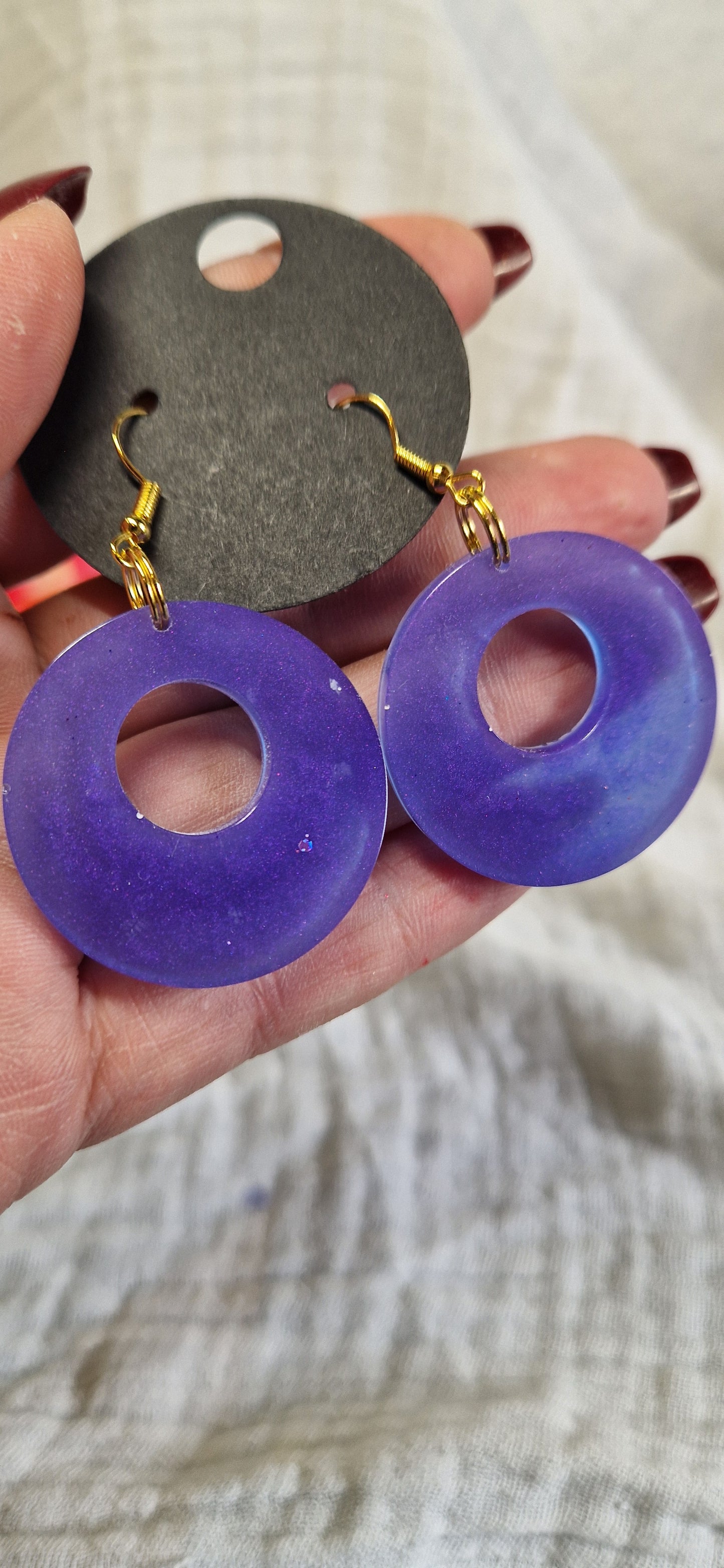 Ohrringe aus Epoxidharz in versch. Designs