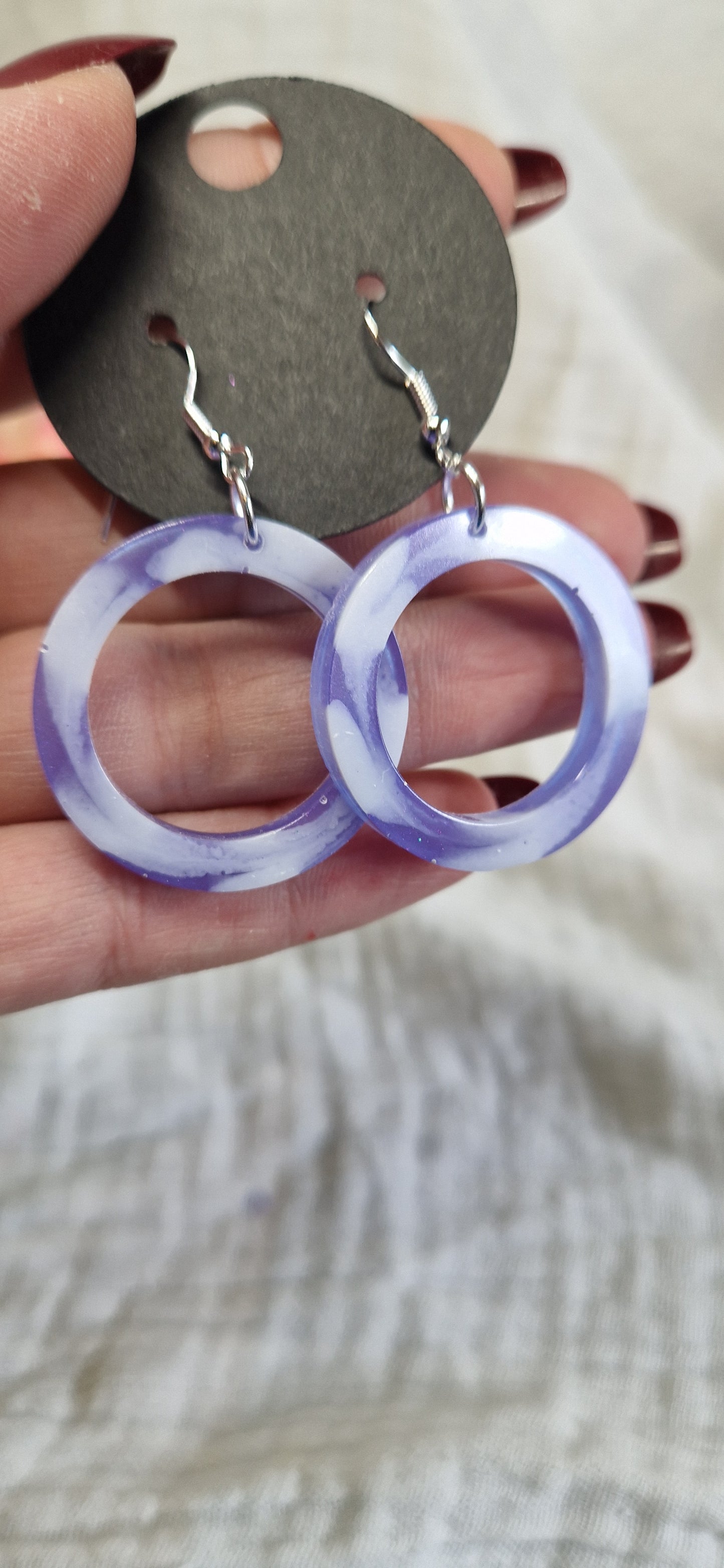 Ohrringe aus Epoxidharz in versch. Designs