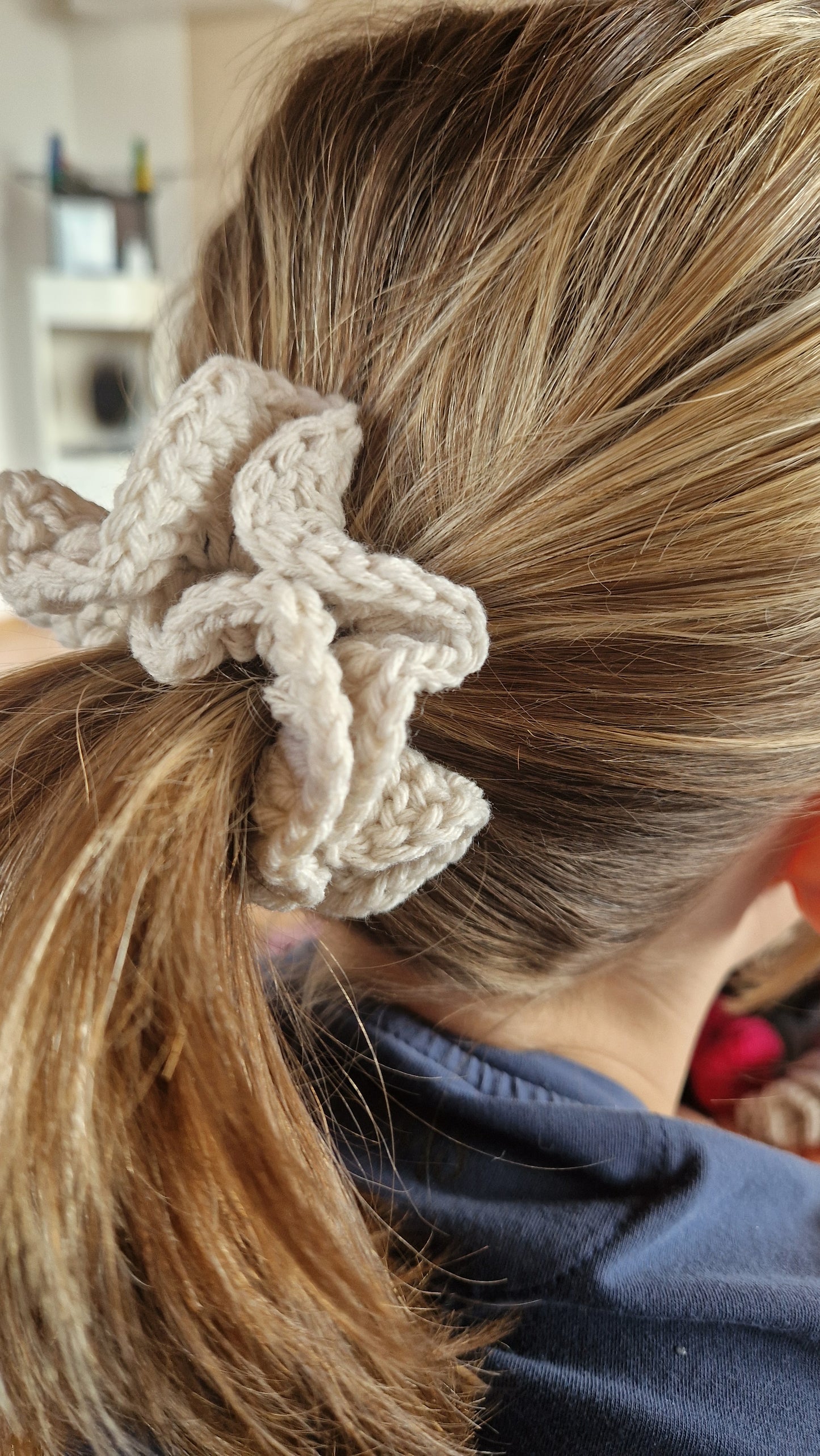 Gehäkelte Scrunchie "klein" in versch. Farben