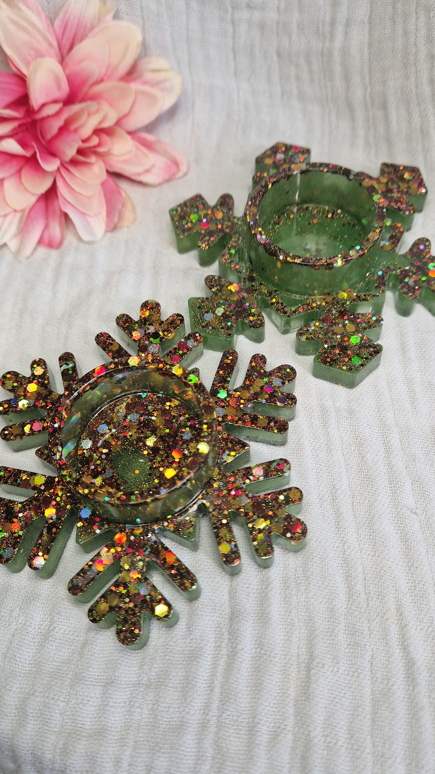 Teelichthalter/set aus Epoxidharz in versch. Farben