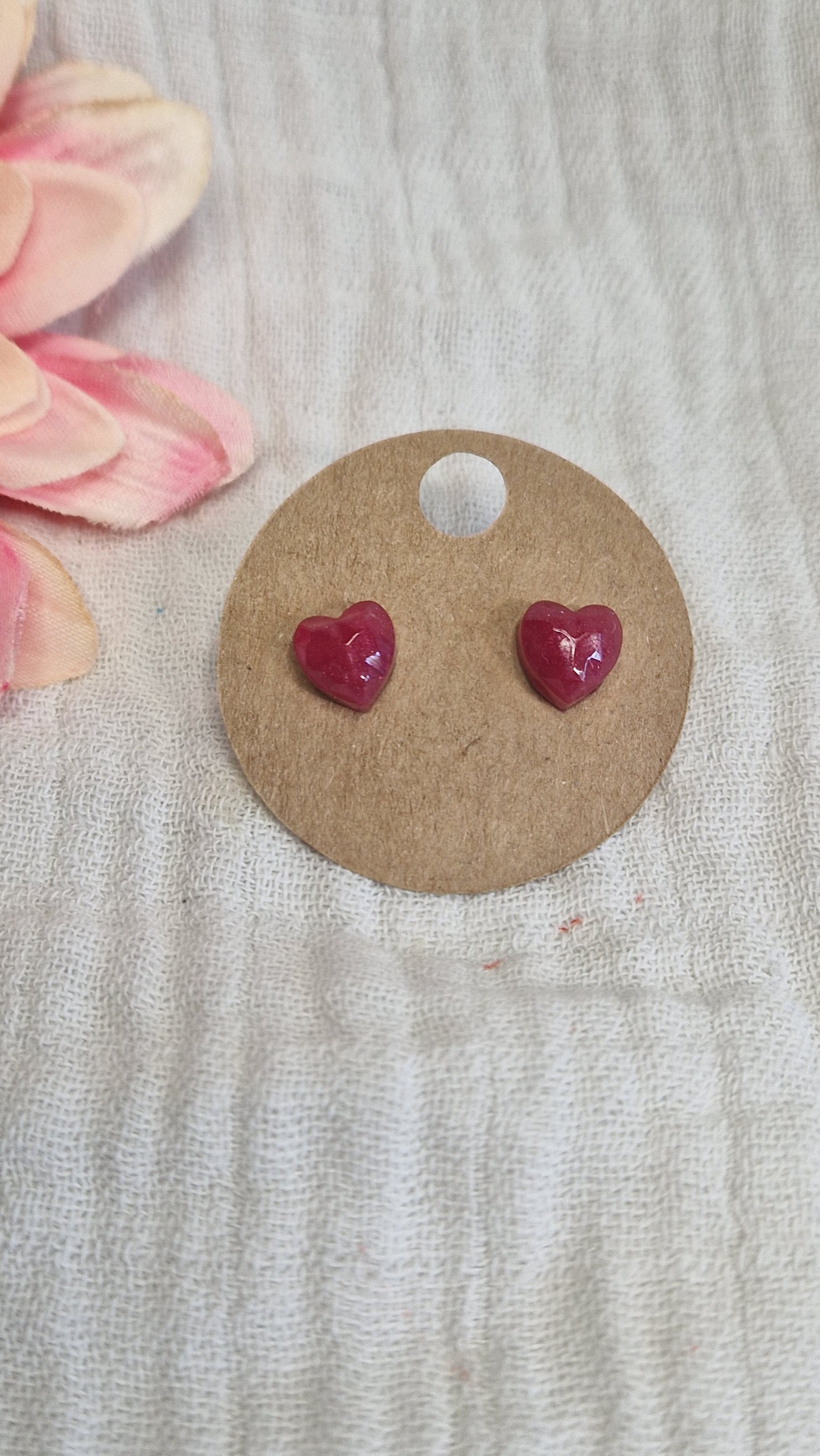 Stecker Ohrringe aus Resin in versch. Design