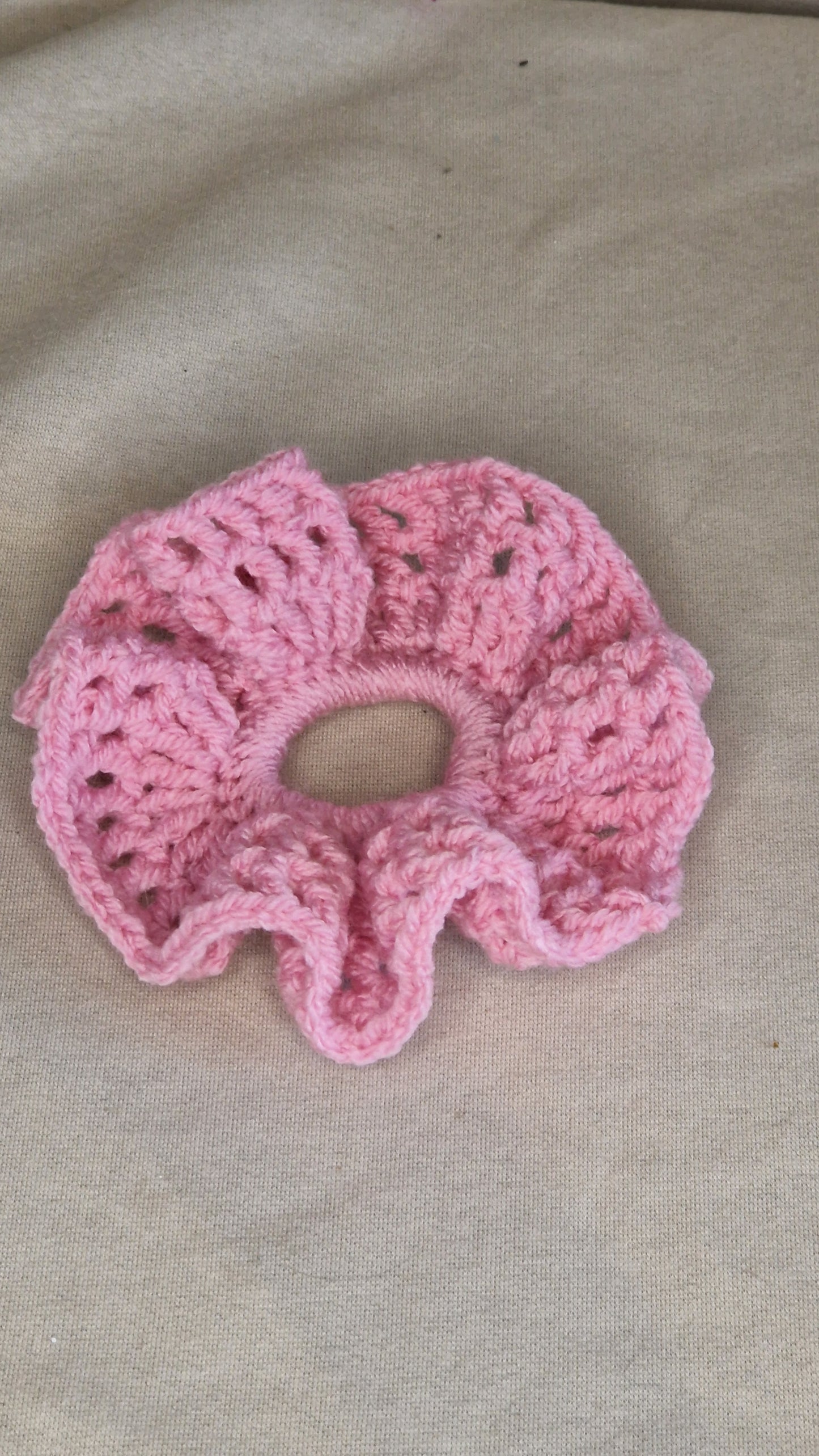 Gehäkelte Scrunchie "groß" in versch. Farben