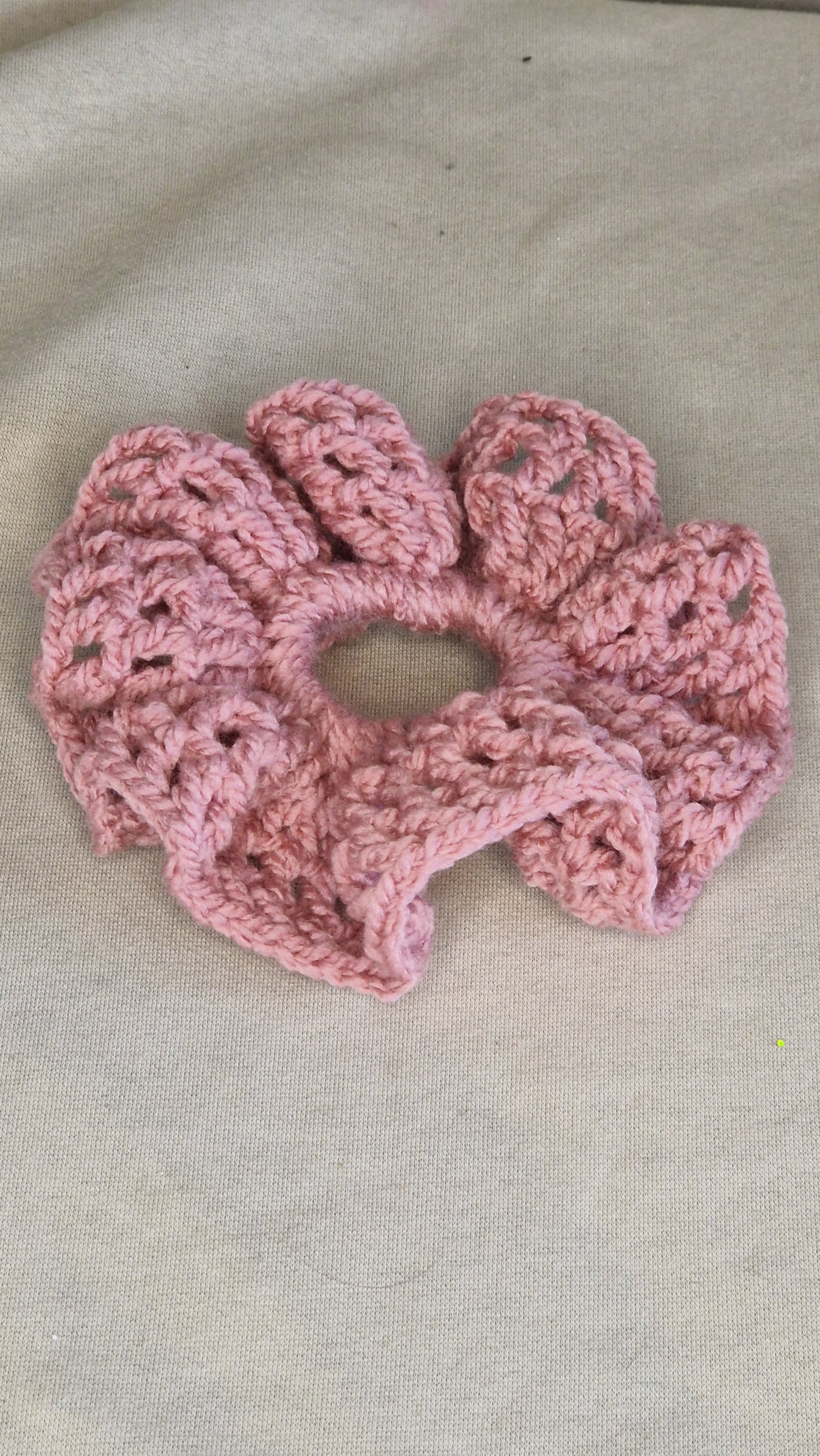 Gehäkelte Scrunchie "groß" in versch. Farben
