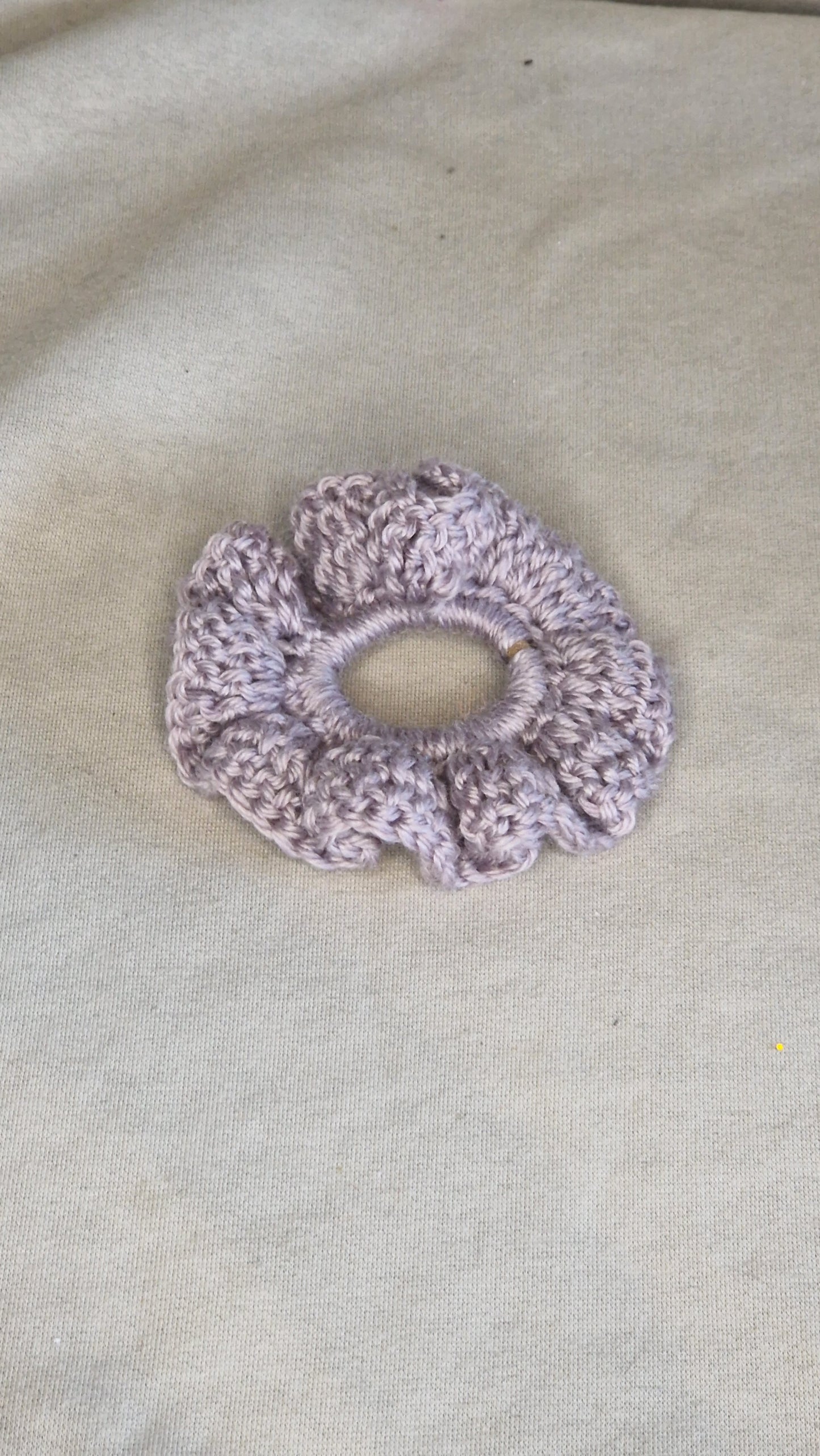 Gehäkelte Scrunchie "klein" in versch. Farben