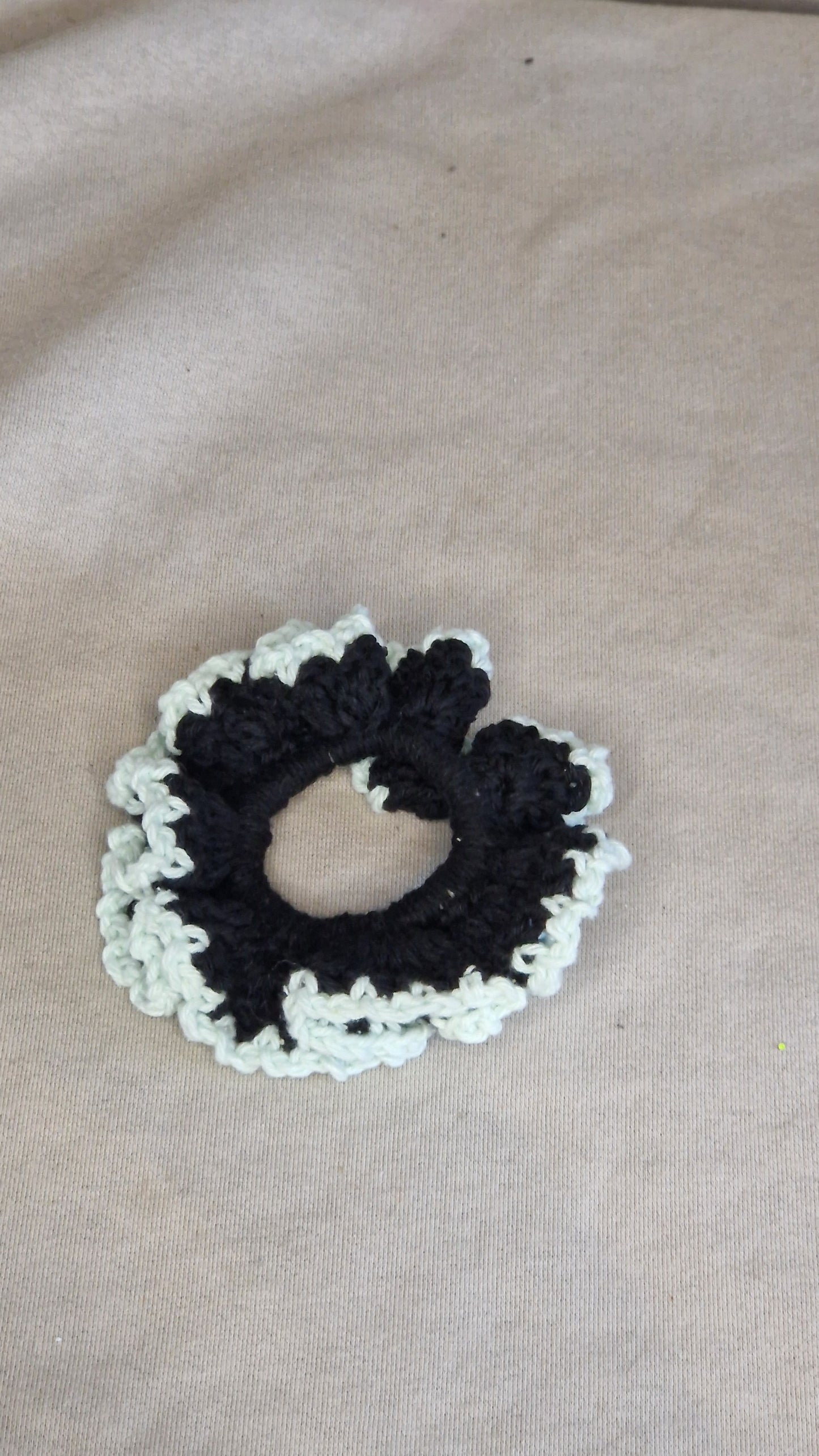 Gehäkelte Scrunchie "klein" in versch. Farben