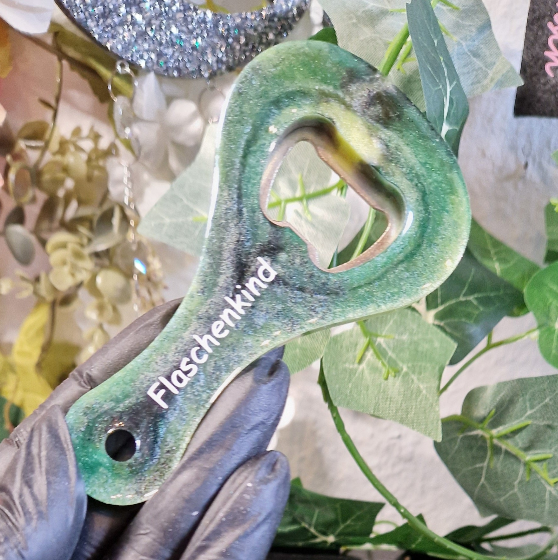 Flaschenöffner aus Resin in versch. Design
