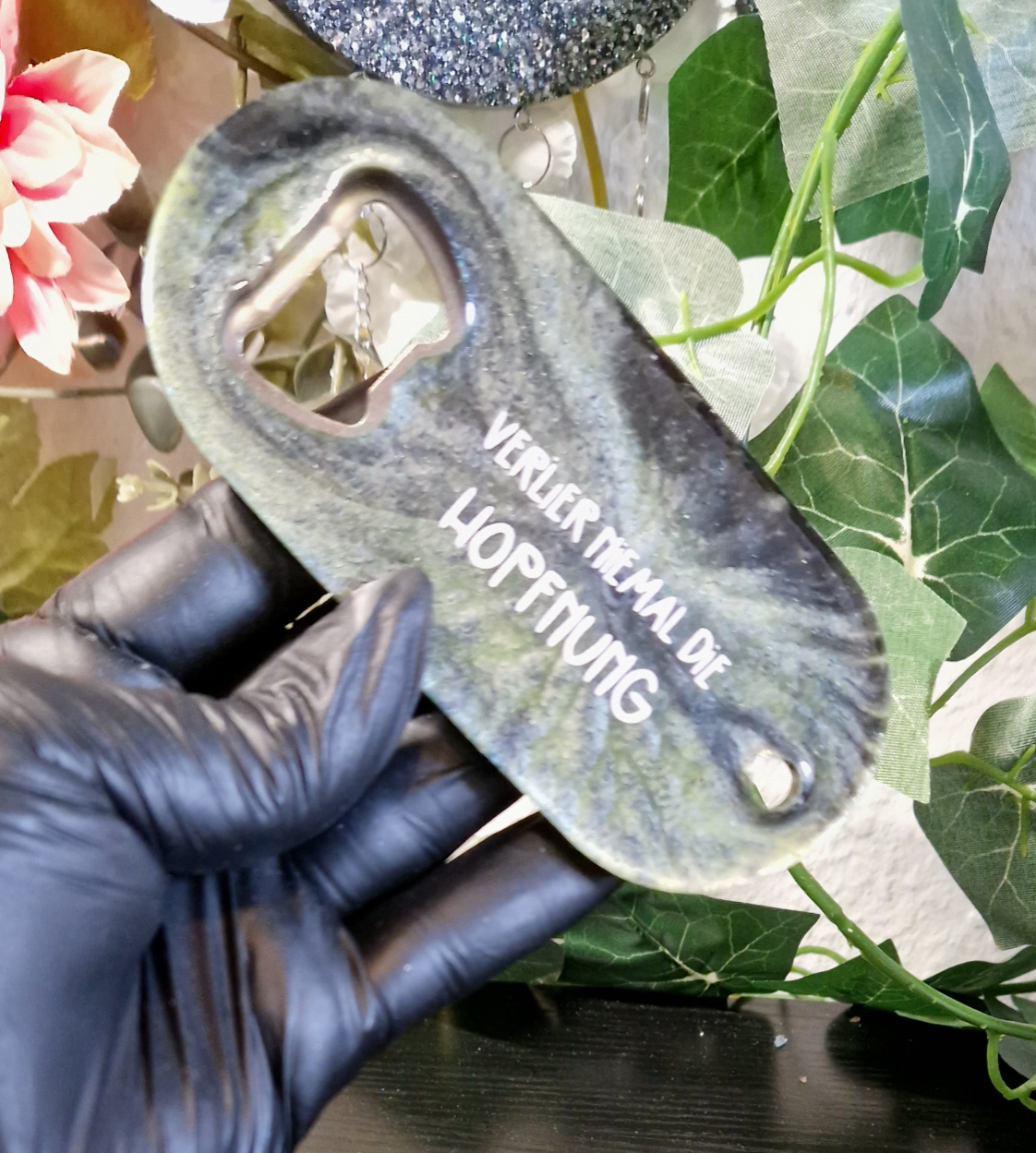 Flaschenöffner aus Resin in versch. Design