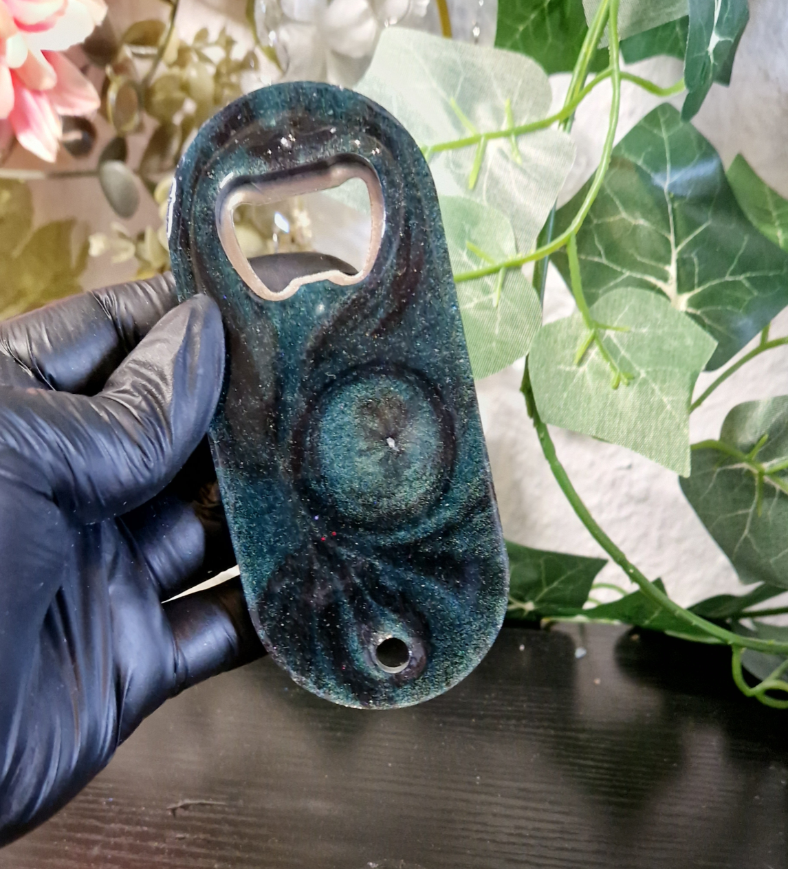 Flaschenöffner aus Resin in versch. Design