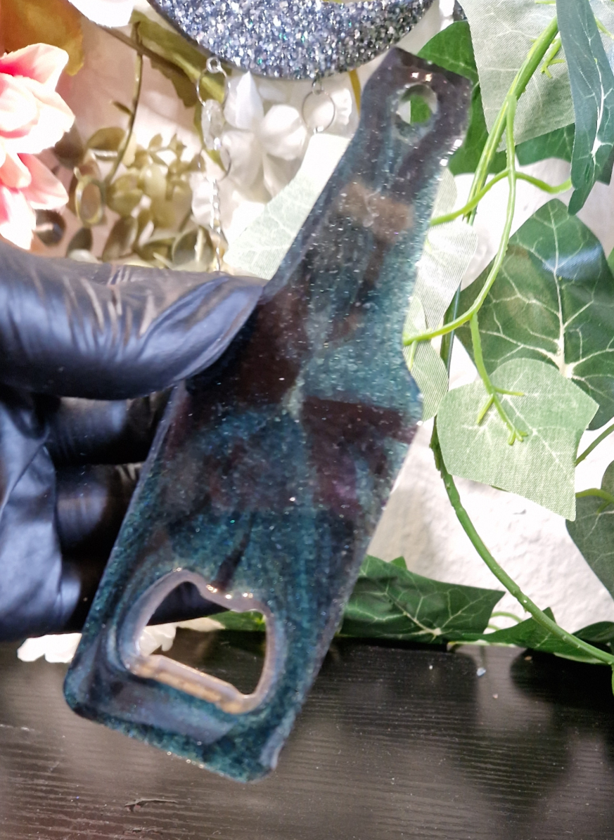 Flaschenöffner aus Resin in versch. Design