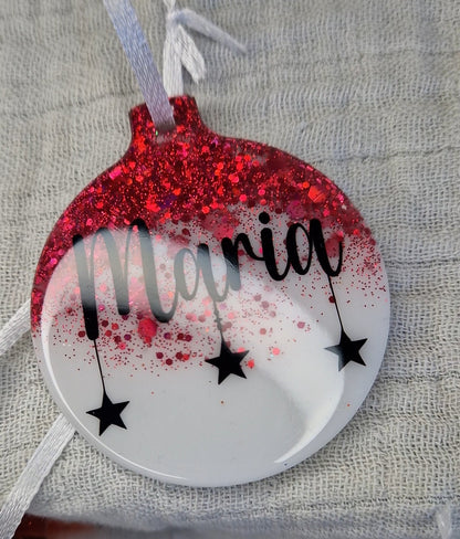 Personalisierte Baumschmuck aus Epoxidharz in Wunschfarbe