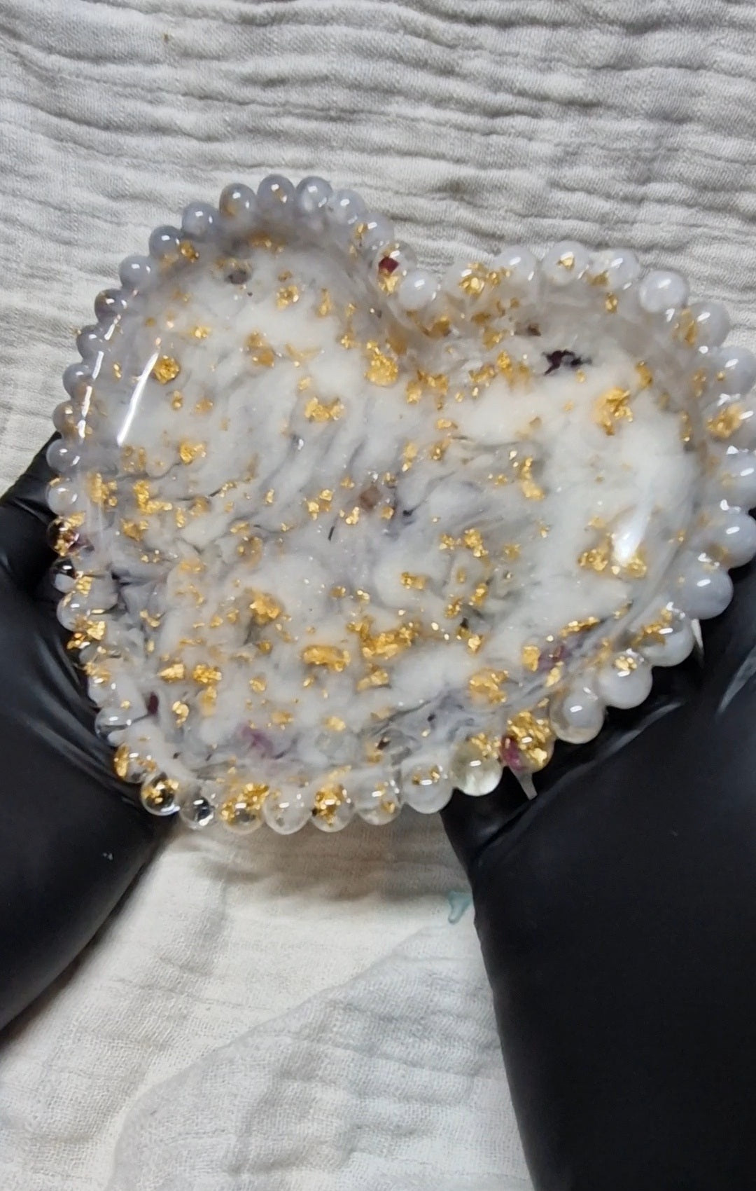 Große Herzschale aus Resin