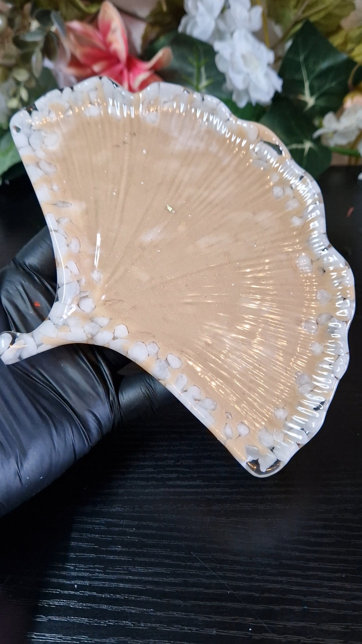 Schale "Blatt" aus Resin in versch. Farben