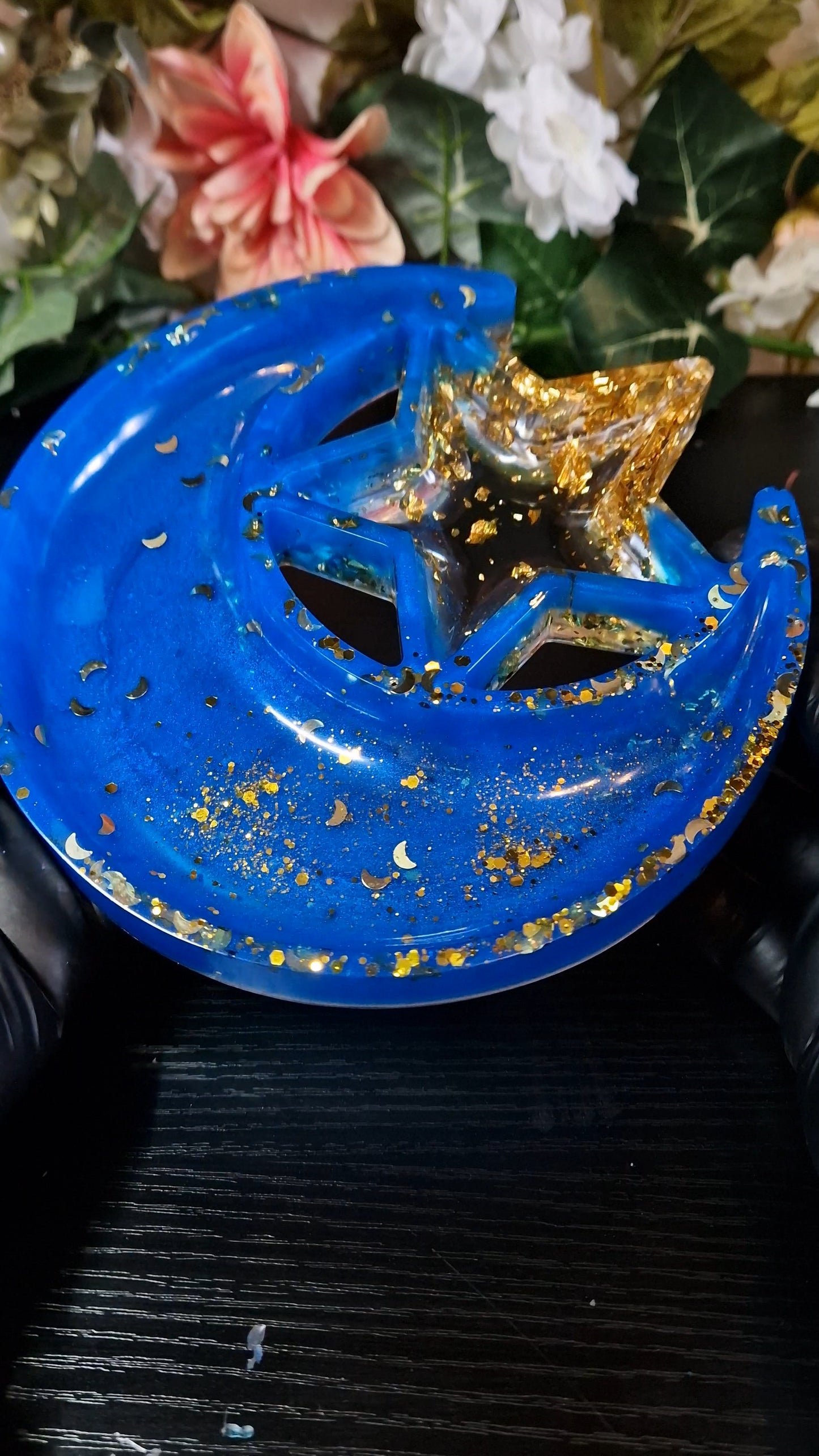 Schale "Mond&Stern" aus Resin in versch. Farben